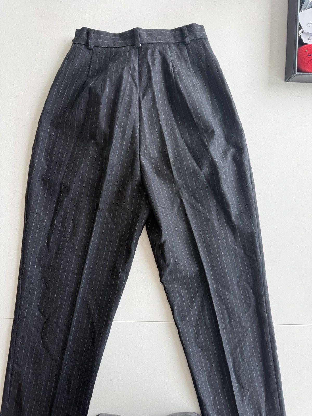 Ralph Lauren Vintage Ralph Lauren Black Pinstripe Wool Pleated Pants Size 30" / US 8 / IT 44 - 3 Thumbnail