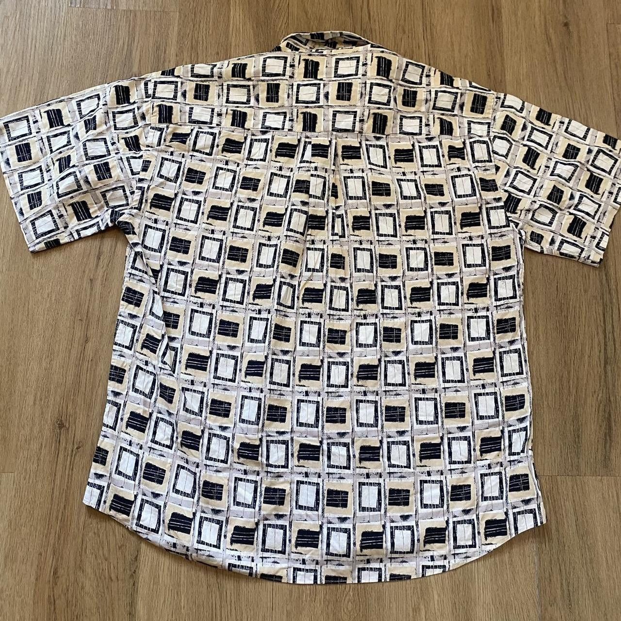 Other White and black geometric short sleeve button up shirt Size US L / EU 52-54 / 3 - 2 Thumbnail