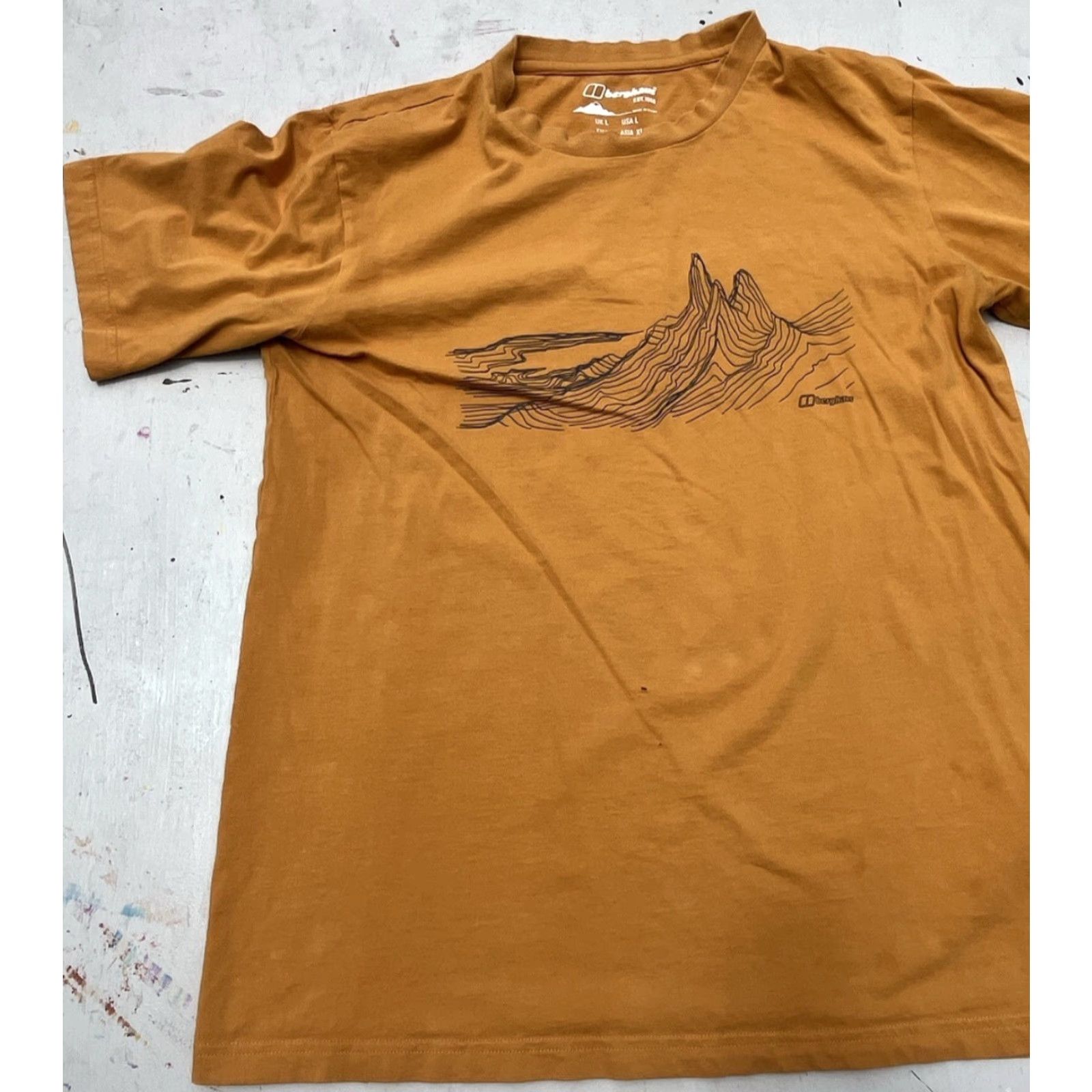 Berghaus Berghaus T-Shirt Mens L Yellow Mountain Sketch Outdoor Hike Climb British HOLE Size US L / EU 52-54 / 3 - 5 Thumbnail