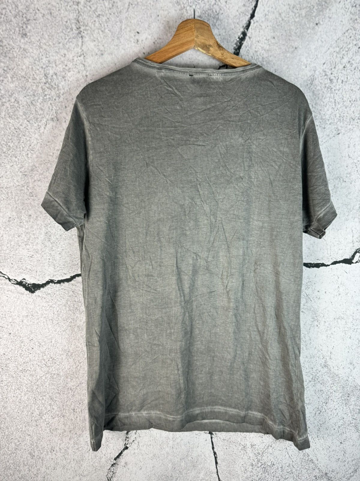 Diesel Vintage Y2K Diesel Leather patches Logo T-shirt Size US L / EU 52-54 / 3 - 2 Thumbnail