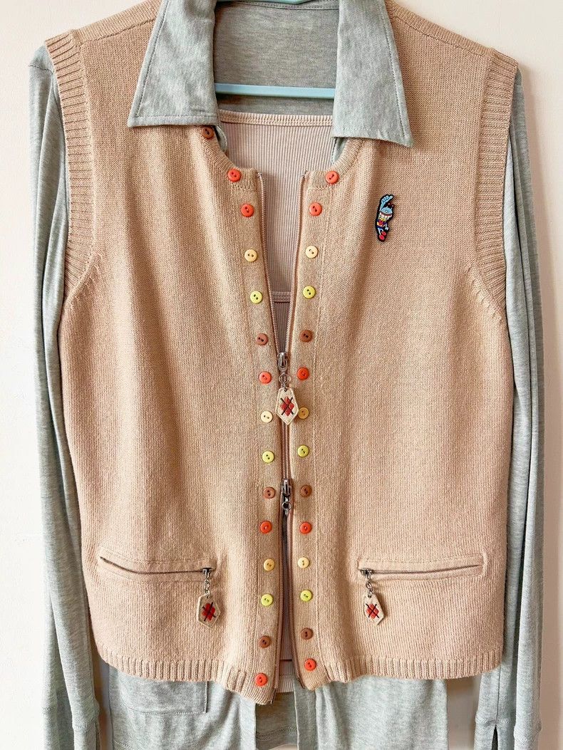 Walter Van Beirendonck walter van beirendonck size os Woollen colour button vest Size 38S - 2 Thumbnail