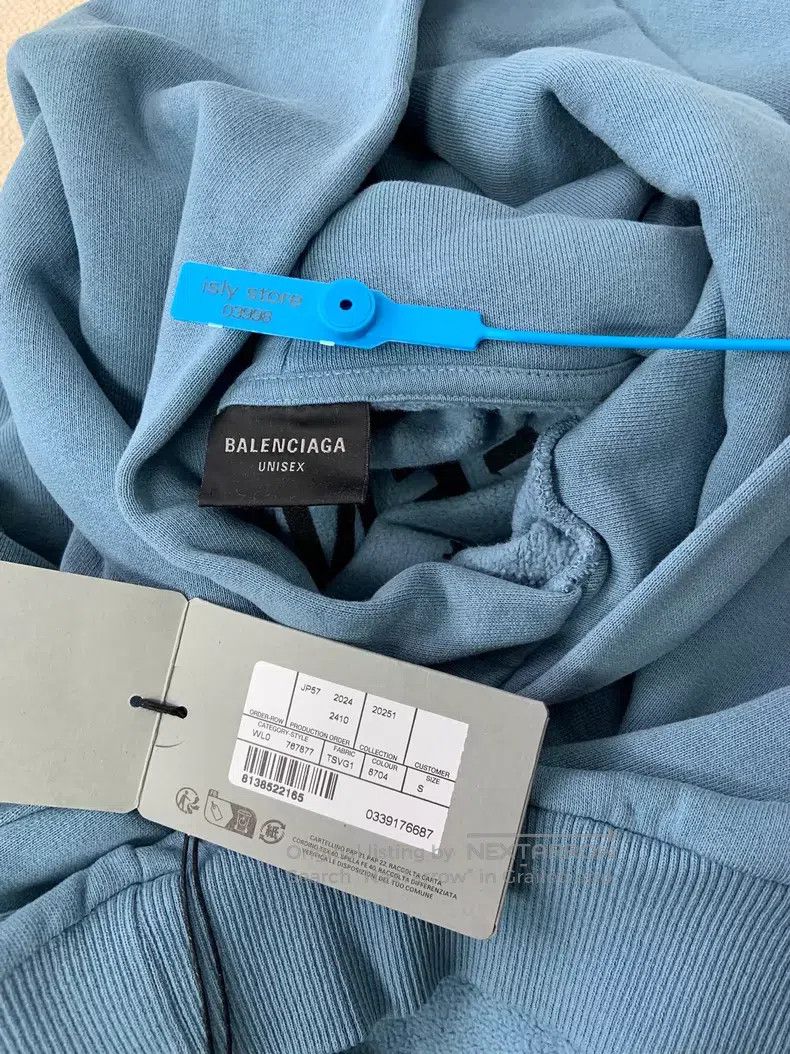 Balenciaga Balenciaga Solid Color Hooded Kangaroo Pocket Long Sleeve Size US XS / EU 42 / 0 - 7 Thumbnail