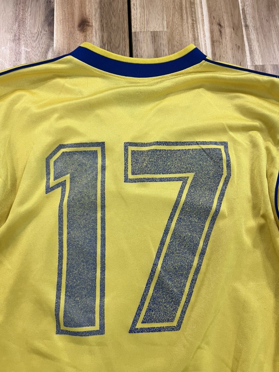 Umbro × Vintage Vintage 80’s Umbro Santo Japan #16Jersey Size US M / EU 48-50 / 2 - 4 Thumbnail