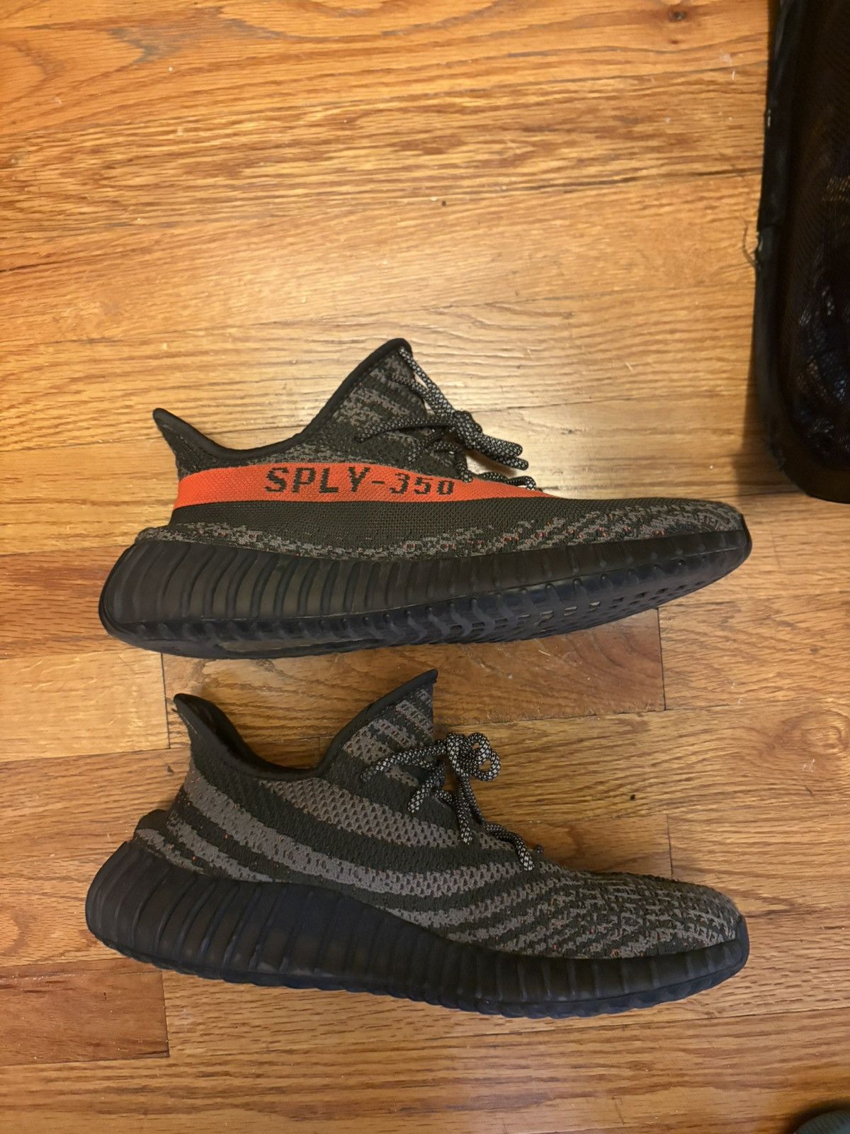 Adidas Adidas Yeezy Boost 350 v2 Carbon Beluga Size US 11 / EU 44 - 2 Thumbnail