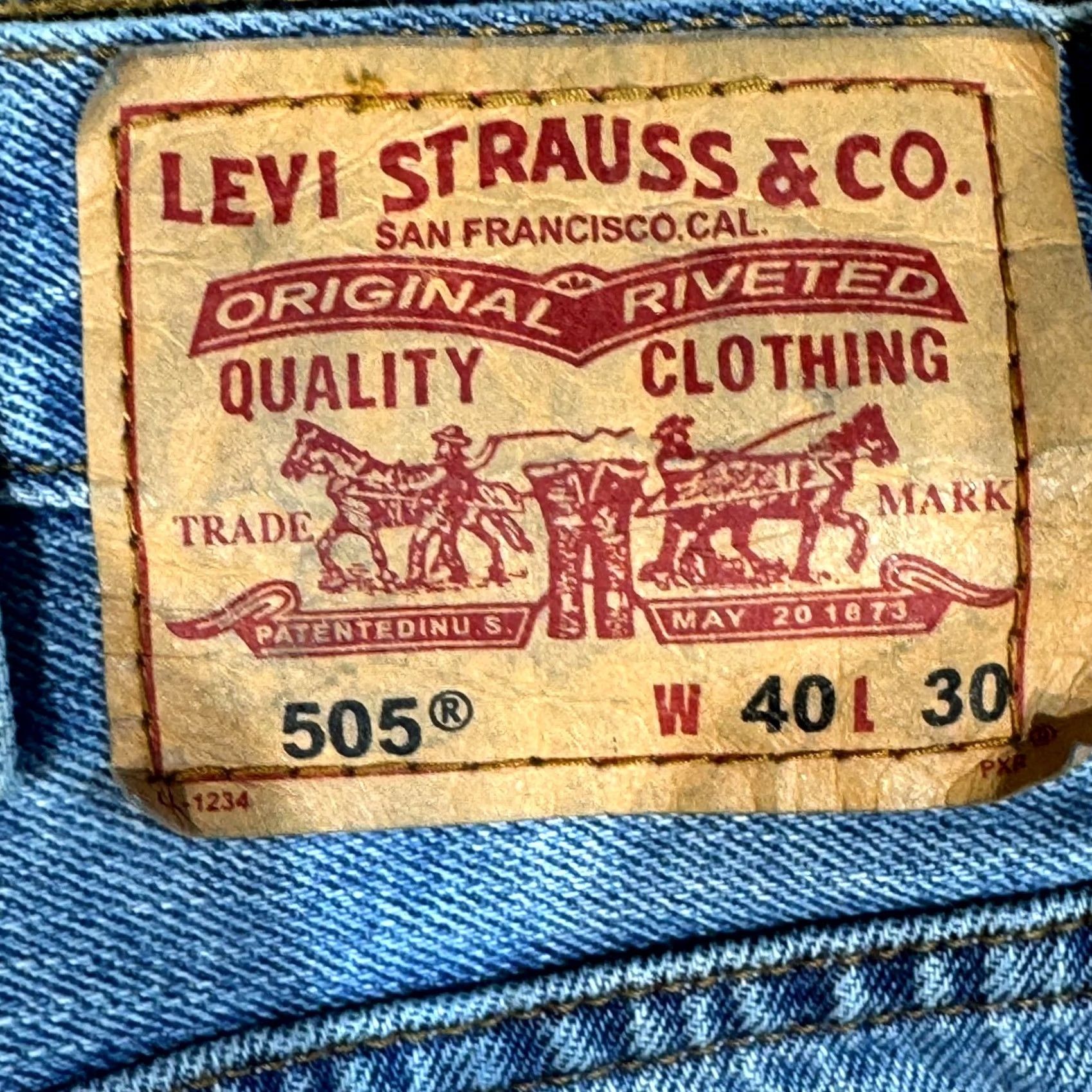 Levi's VINTAGE Levis 505 Jeans Mens 40x30 Blue Denim Regular Fit Straight Leg Classic Size US 40 / EU 56 - 3 Thumbnail