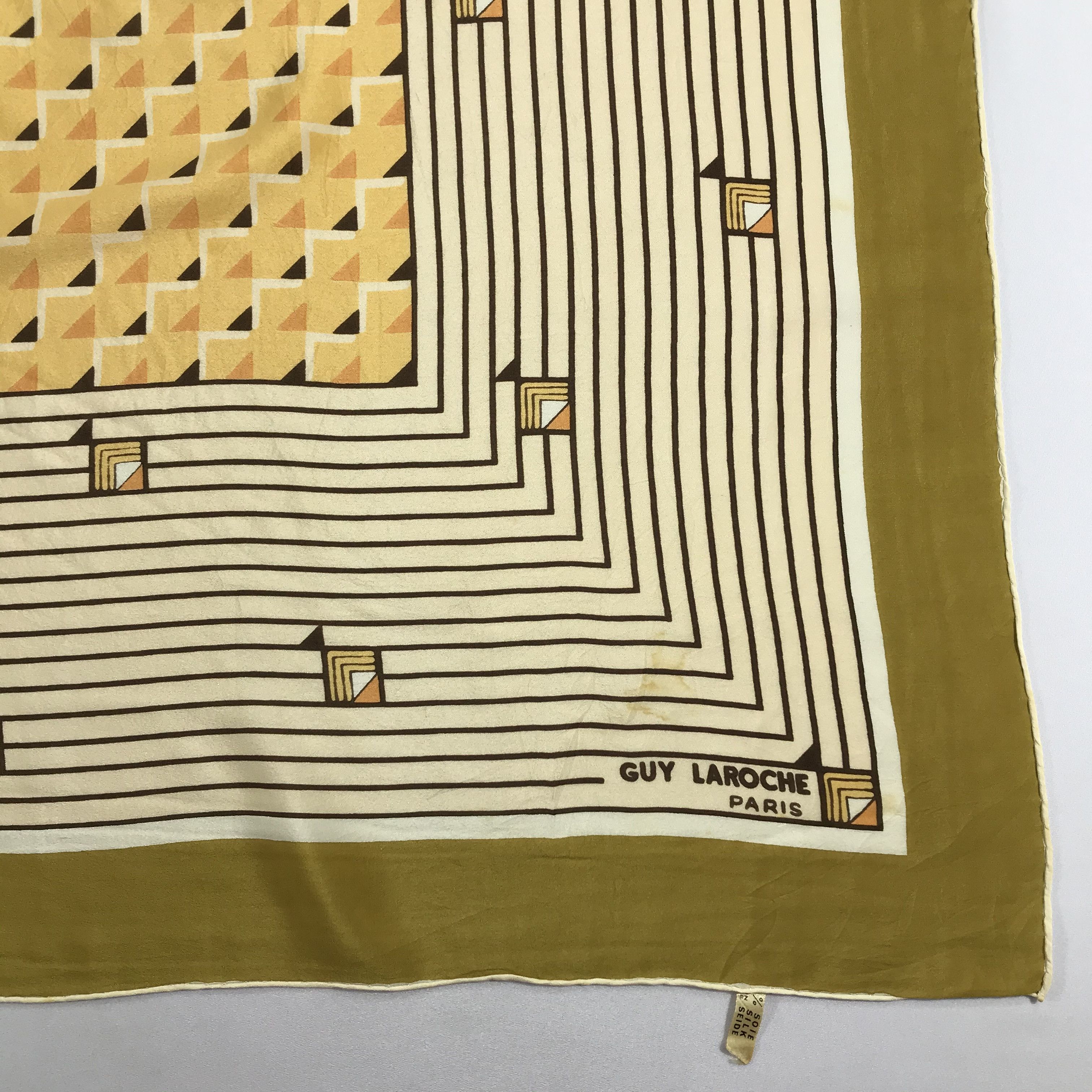Guy Laroche Vintage Guy Laroche Silk Scarf Size ONE SIZE - 4 Thumbnail