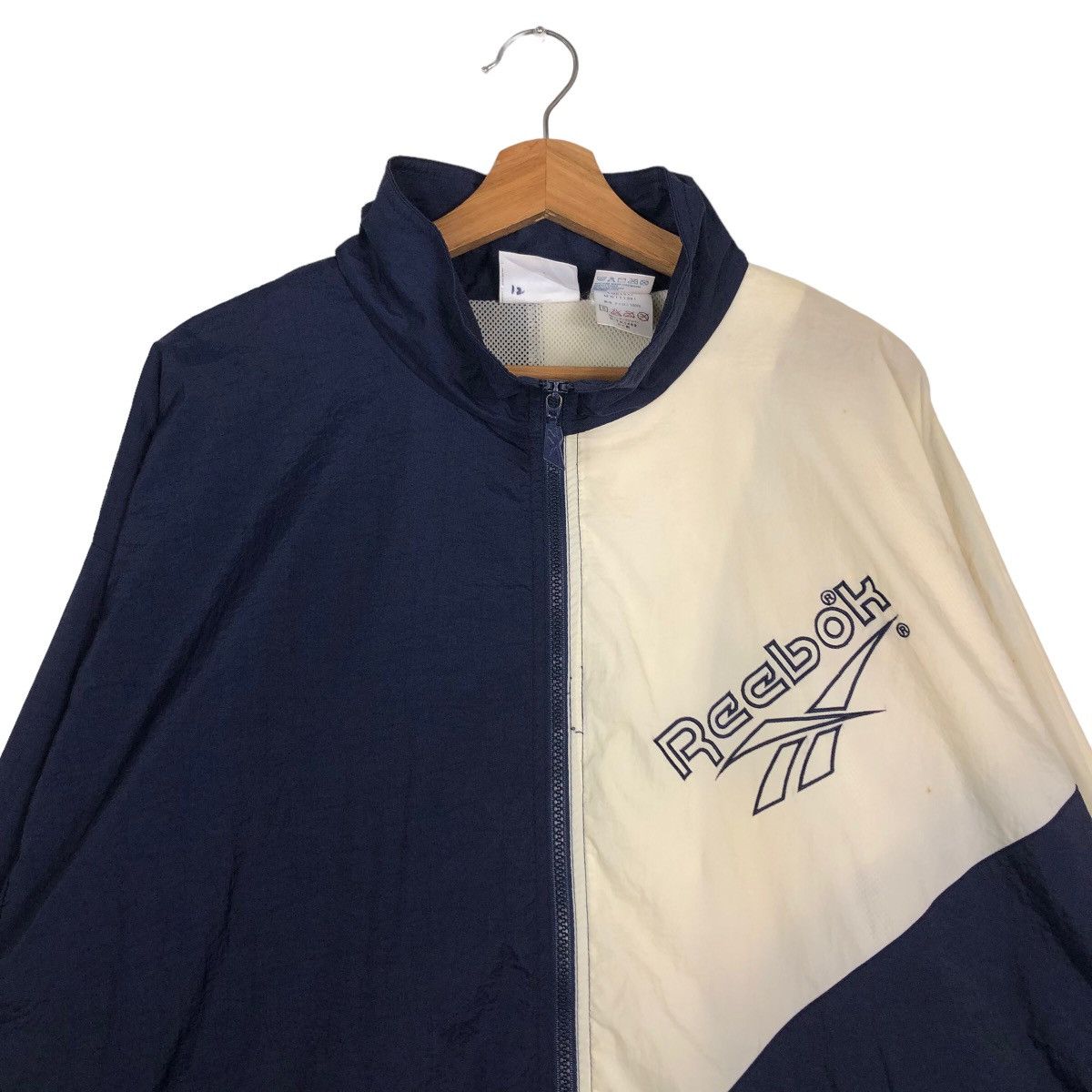 Japanese Brand 🔥Vintage Bomber Jacket Reebok Big Logo Over Print Size US L / EU 52-54 / 3 - 3 Thumbnail