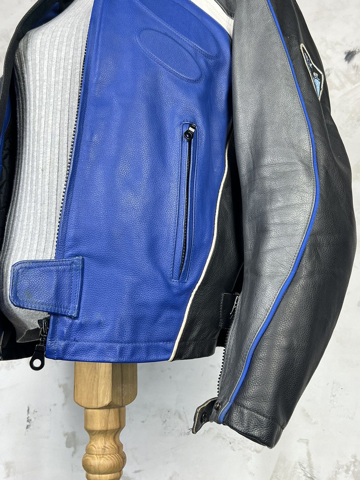 Vintage Vintage AXO Racing Leather Motorcycle Jacket Size M - L Size L / US 10 / IT 46 - 4 Thumbnail