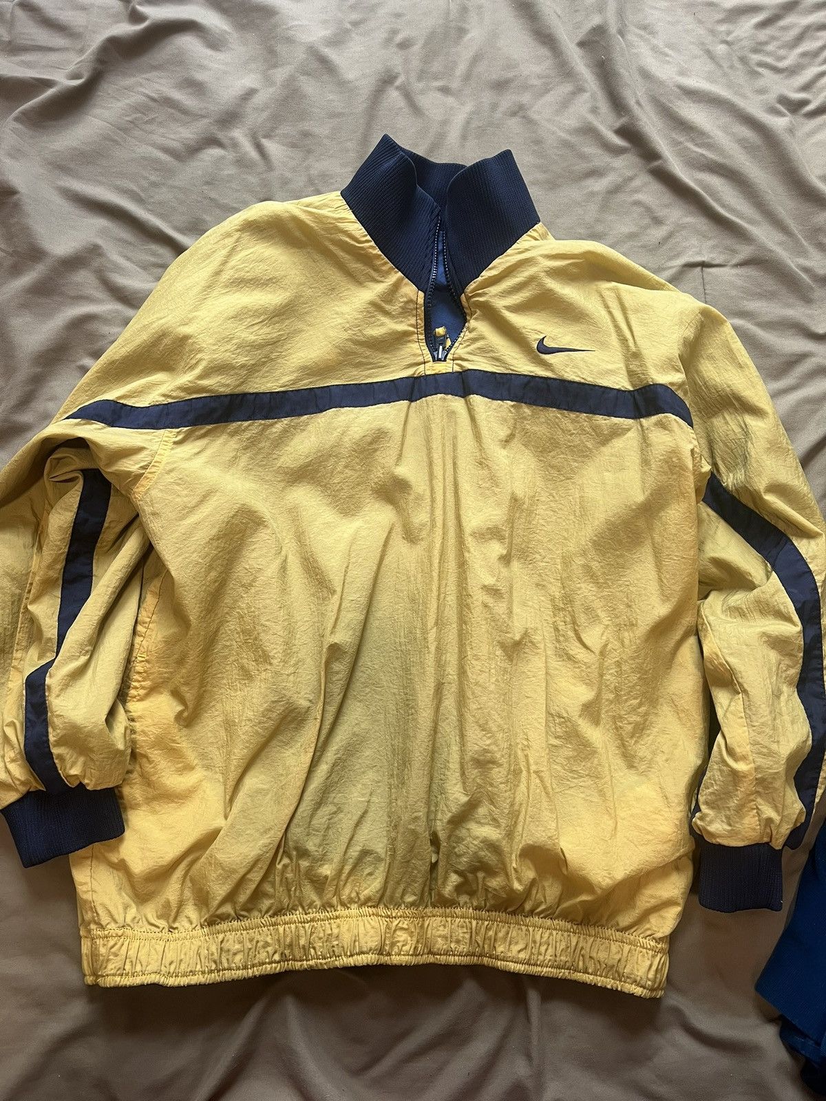 Nike Vintage Waterproof Nike Pullover Size S / US 4 / IT 40 - 2 Thumbnail