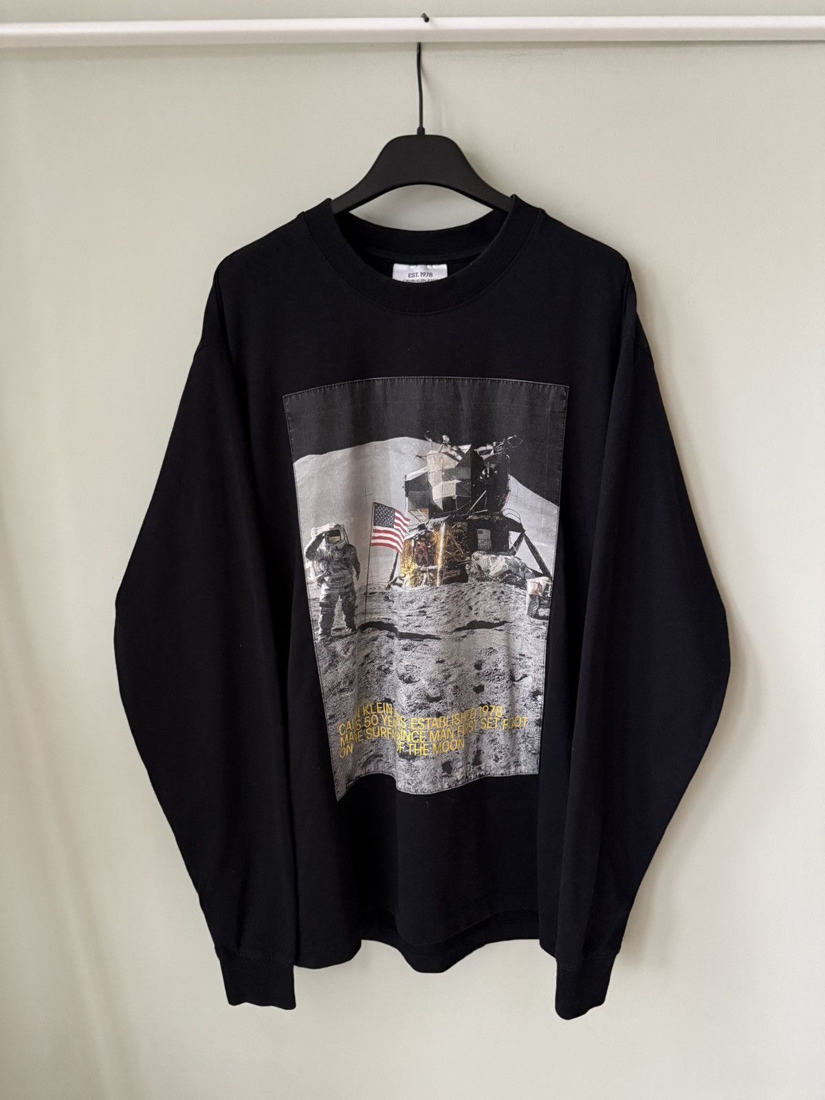 Calvin Klein Calvin Klein Apollo nasa long sleeve tshirt Size US S / EU 44-46 / 1 - 1 Thumbnail