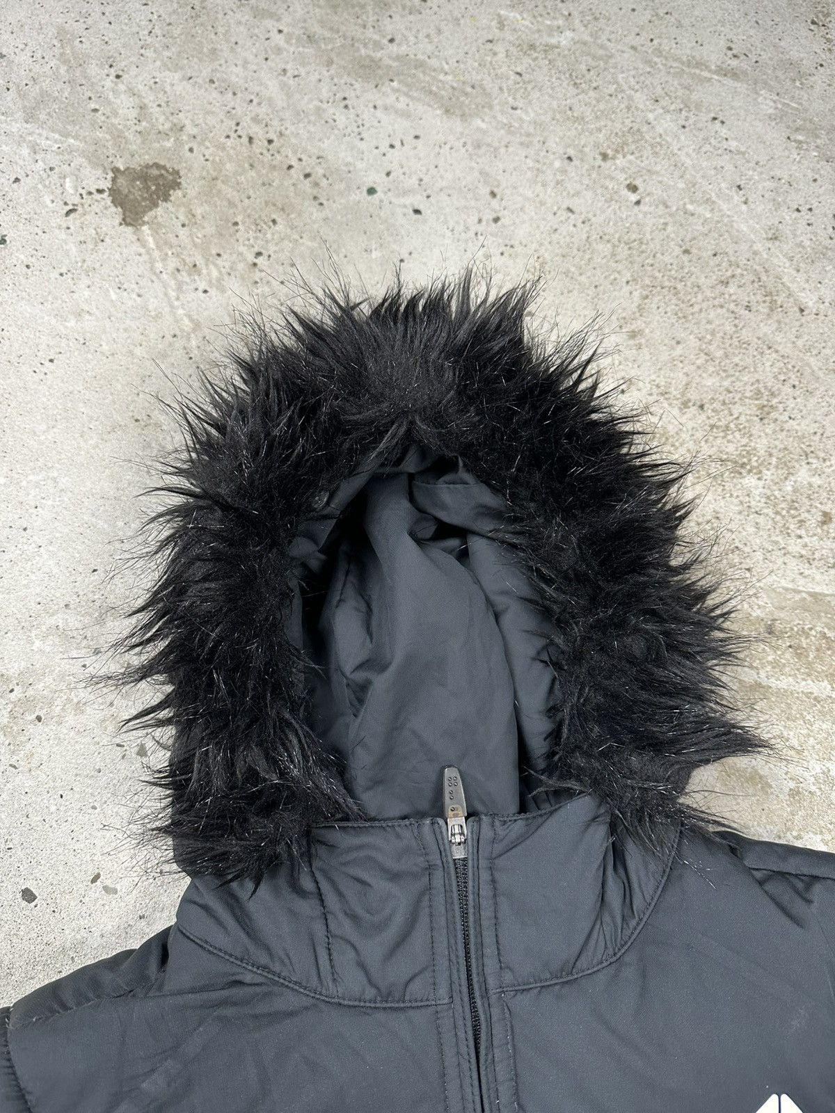 Nike × Nike ACG × Vintage Vintage Y2K Nike ACG Black Faux Fuf Puffer Jacket Down Rare Size M / US 6-8 / IT 42-44 - 7 Thumbnail