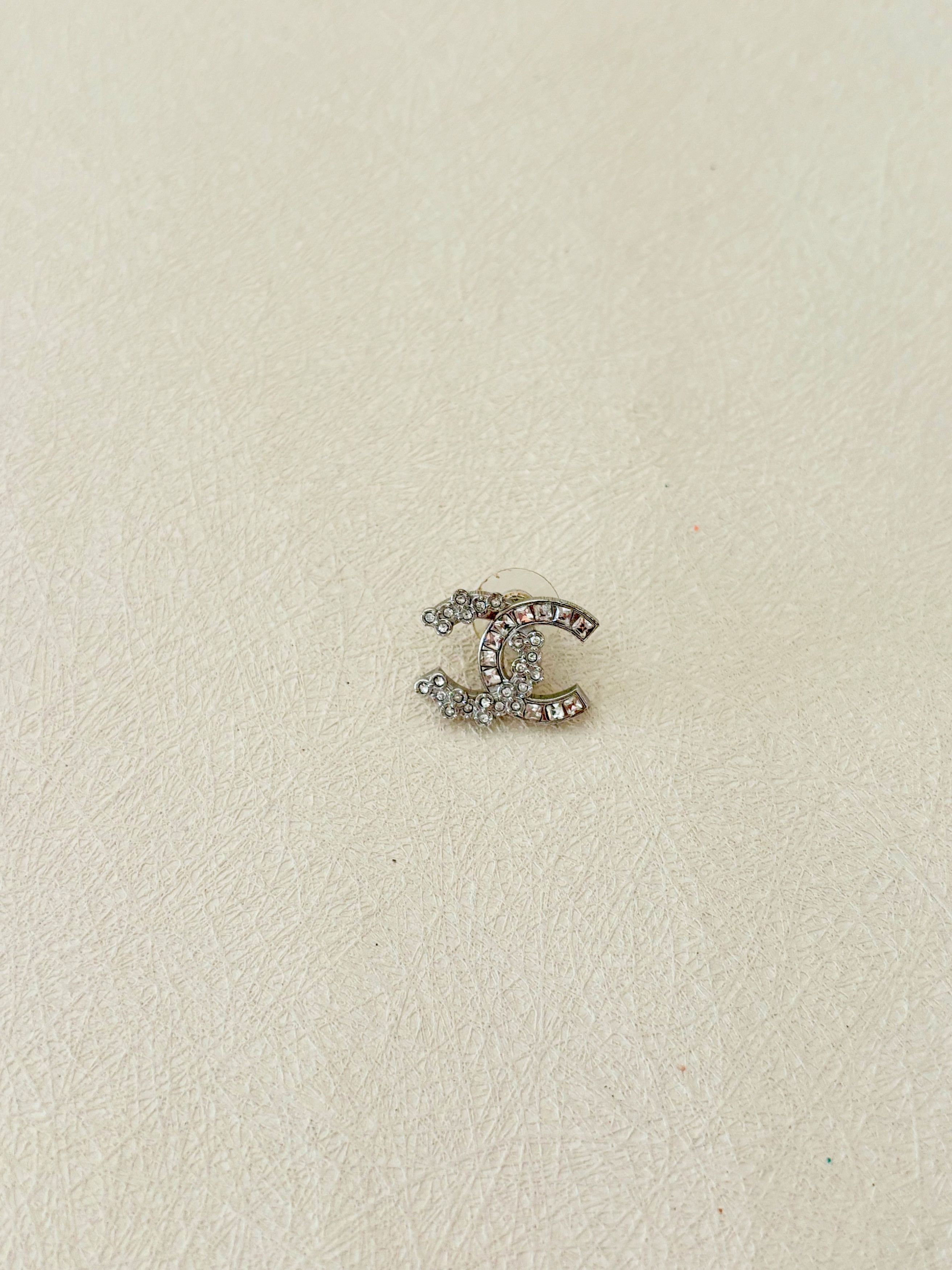 Chanel Boucle d'oreille solitaire Size ONE SIZE - 1 Thumbnail