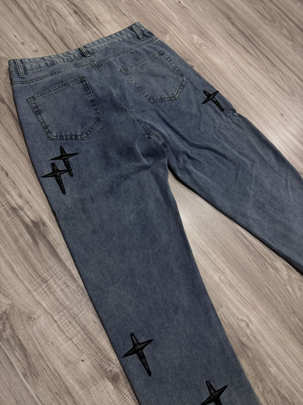 Japanese Brand Baggy "Cross/Star Print" Jeans - Size 32 Size US 32 / EU 48 - 4 Thumbnail