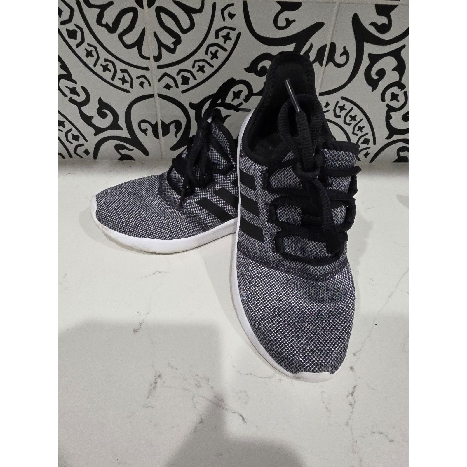 Adidas Adidas Women's size 6 Cloudfoam Pure 2.0 shoes in gray and b Size US 6 / IT 36 - 4 Thumbnail