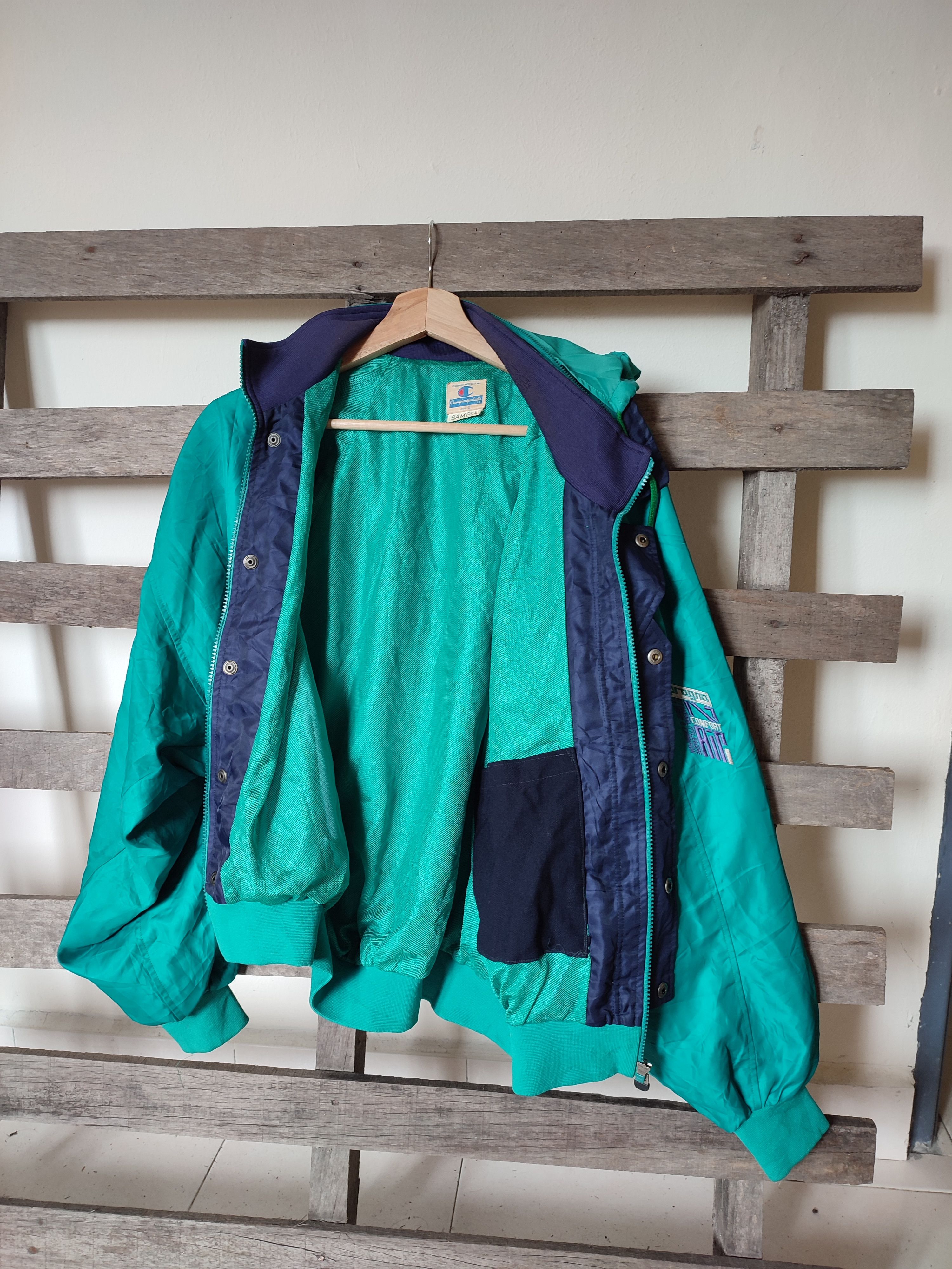 Champion 90s CHAMPION PRODUCT VINTAGE WINDBREAKER Size US L / EU 52-54 / 3 - 13 Thumbnail