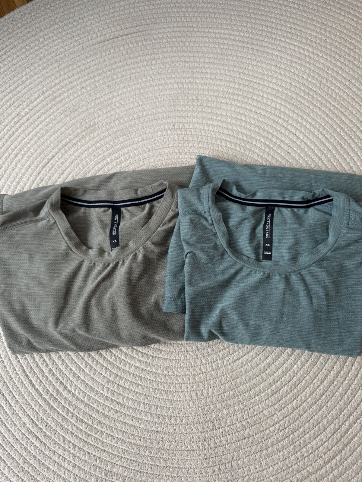 Other Ten Thousand Versatile Long Sleeve shirt set of 2 size XS Size XS / US 0-2 / IT 36-38 - 7 Thumbnail
