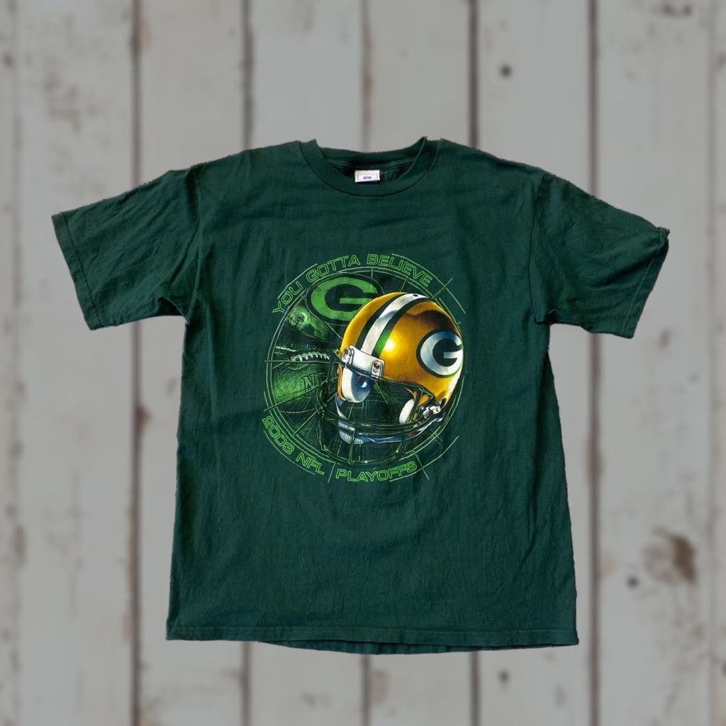 NFL VINTAGE NFL Green Bay Packers helmet Logo T-Shirt Large Mens 90s Team Football Green Cotton Knit Embroidered Short Sleeve Crew Neck Casual Shirt Size US L / EU 52-54 / 3 - 1 Thumbnail