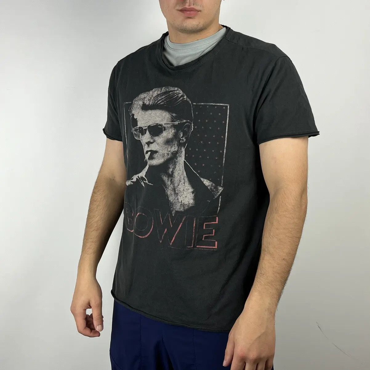 Band Tees Bowie T-shirt rock band tee size Large Size US L / EU 52-54 / 3 - 1 Thumbnail