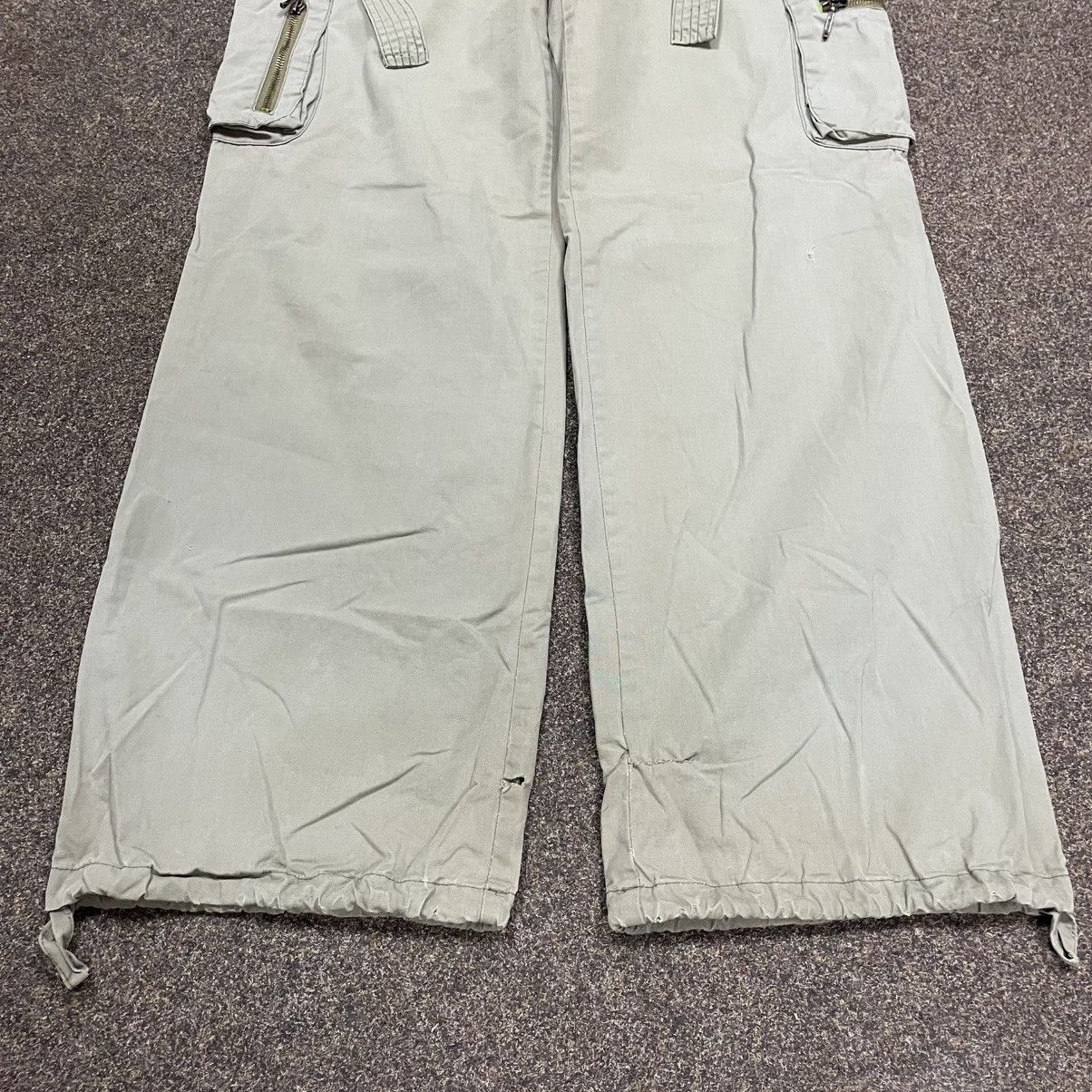 Vintage Vintage Y2K Baggy Cargo Pants Distressed Parachute Skater 32 Size 32" / US 10 / IT 46 - 2 Thumbnail