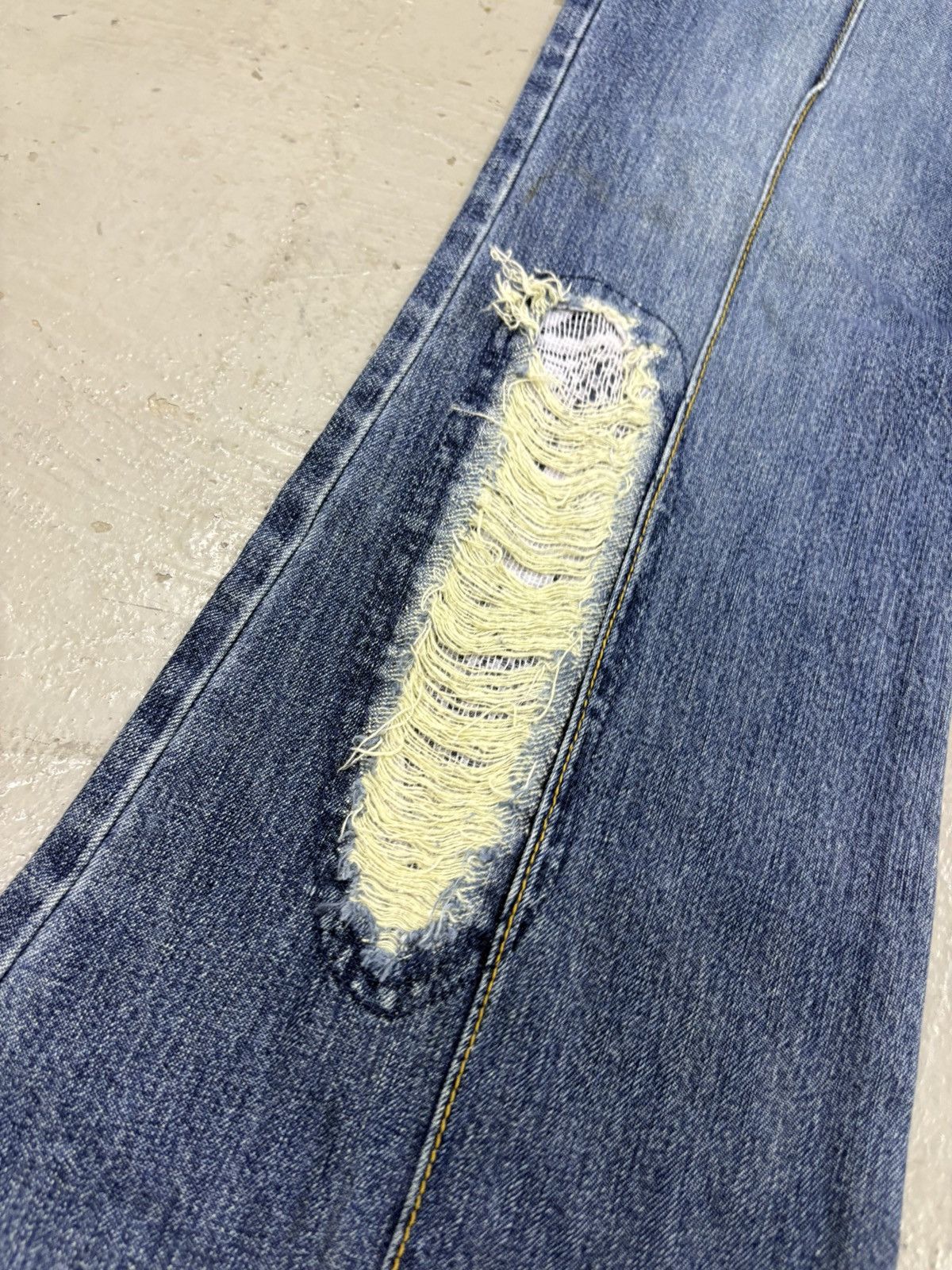 If Six Was Nine Beast Flared Distress Denim Jeans Size US 28 / EU 44 - 3 Thumbnail