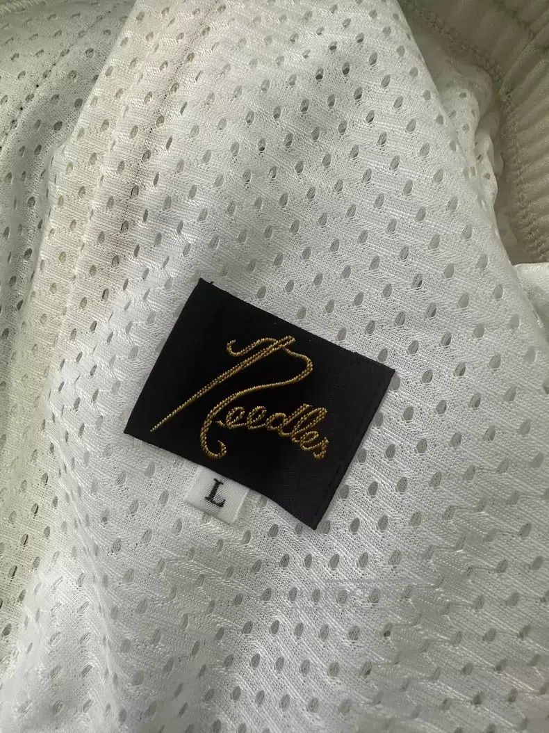 Needles size L Bundled up in leg pants and sweatpants