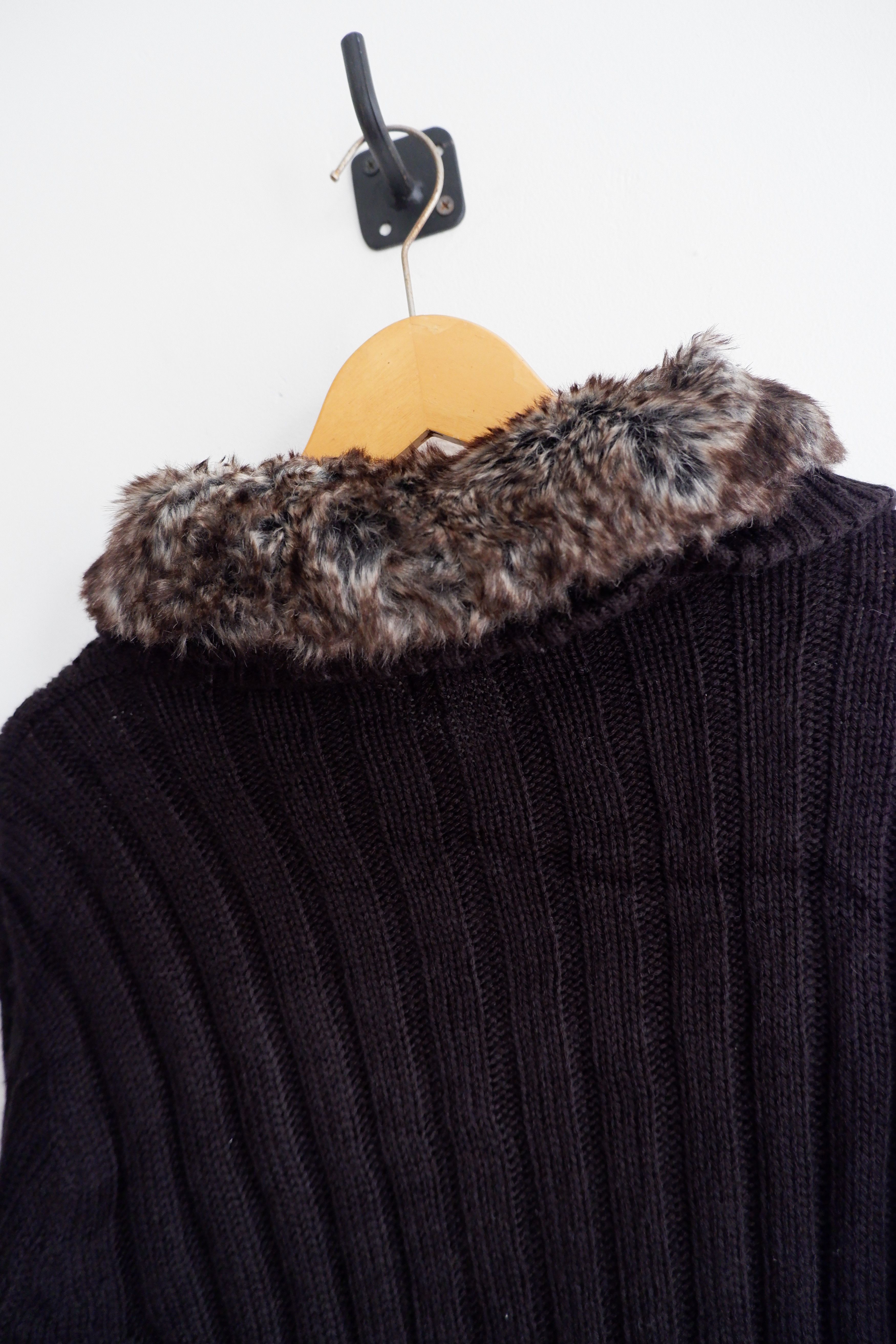 If Six Was Nine Vintage Louis Chavlon Fur Neck Knitted Zip Size US L / EU 52-54 / 3 - 7 Thumbnail