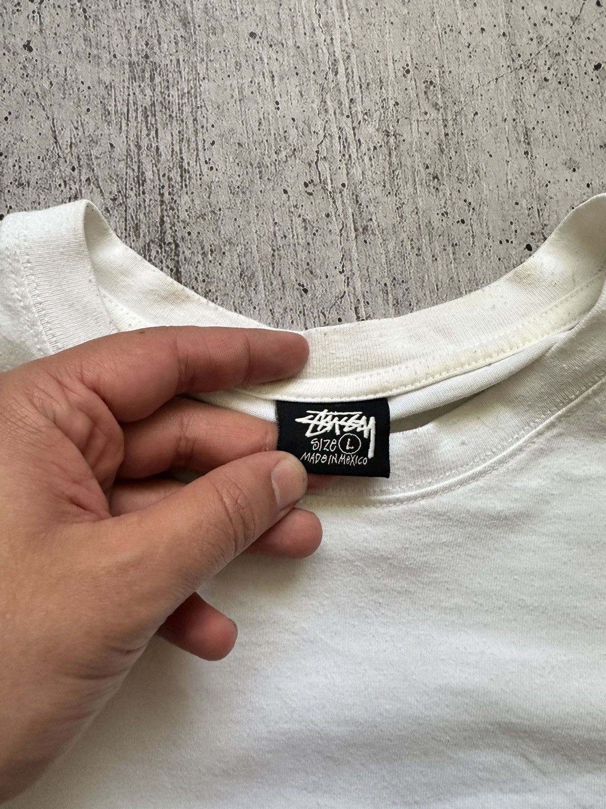 Stussy Vintage Stussy Spyder Distressed Crew Neck Tee Size US L / EU 52-54 / 3 - 6 Thumbnail