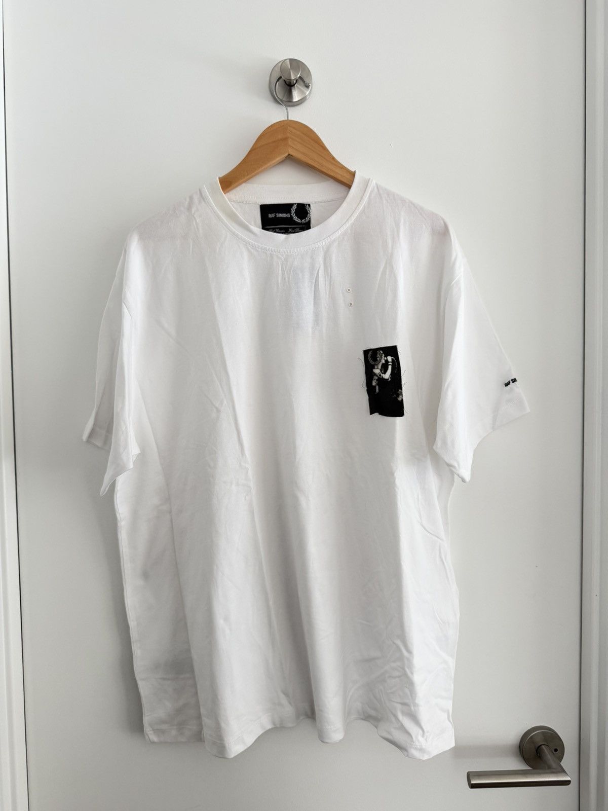 Fred Perry × Raf Simons Fred Perry x Raf Simons Tee Shirt size L Size US L / EU 52-54 / 3 - 1 Thumbnail