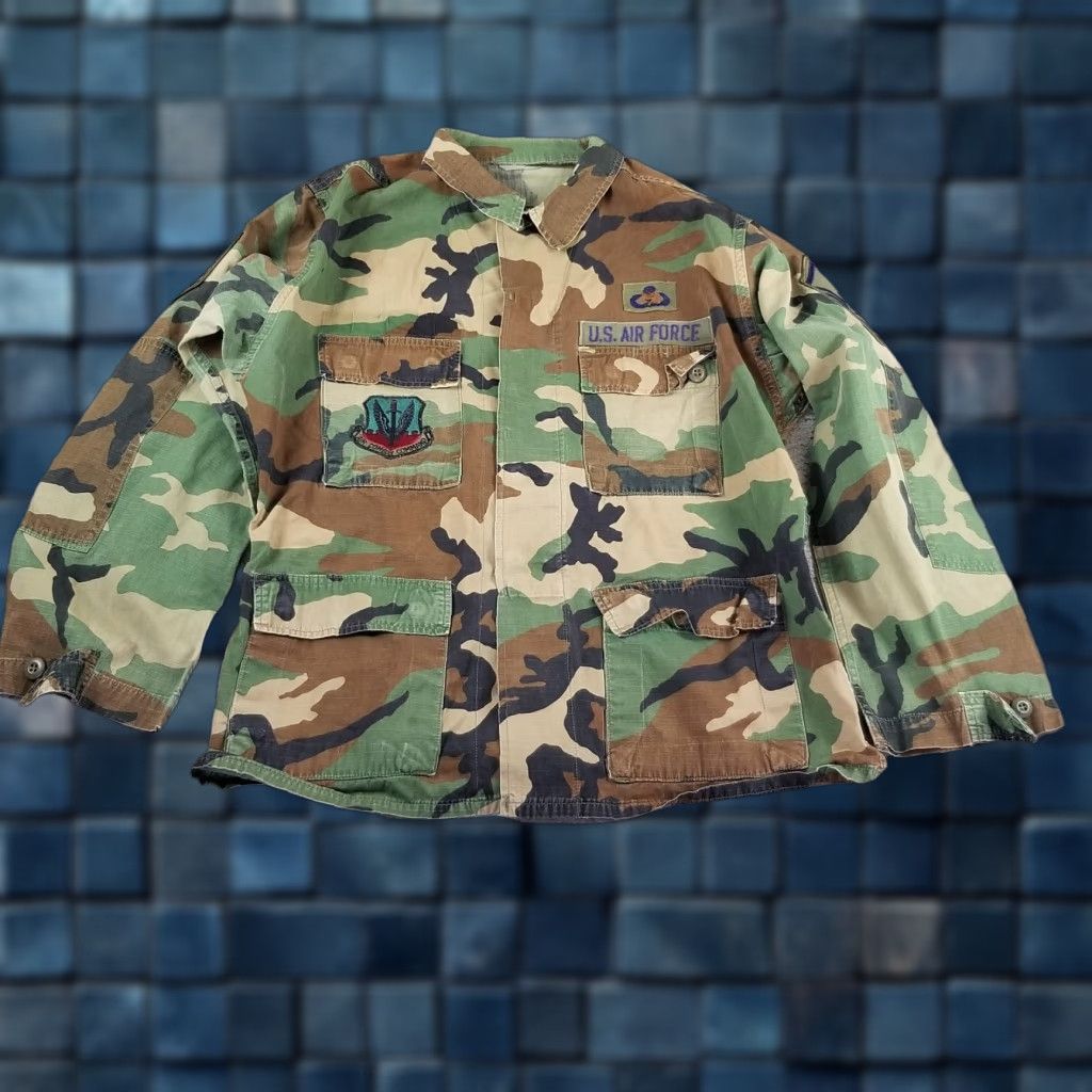 Vintage US Military Air Force Combat Field Shirt M Command Parachutist Patches Shirt Mens Medium Camouflage Vintage Size US M / EU 48-50 / 2 - 1 Thumbnail