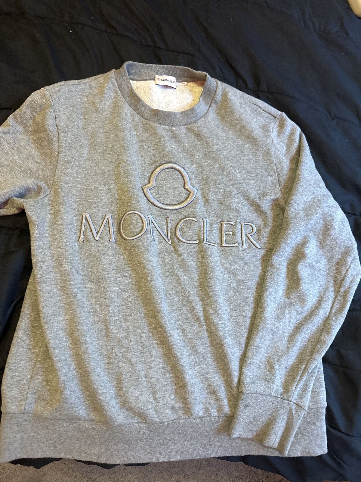 Moncler Moncler Grey Logo Embroidered Sweatshirt Size US M / EU 48-50 / 2 - 3 Thumbnail
