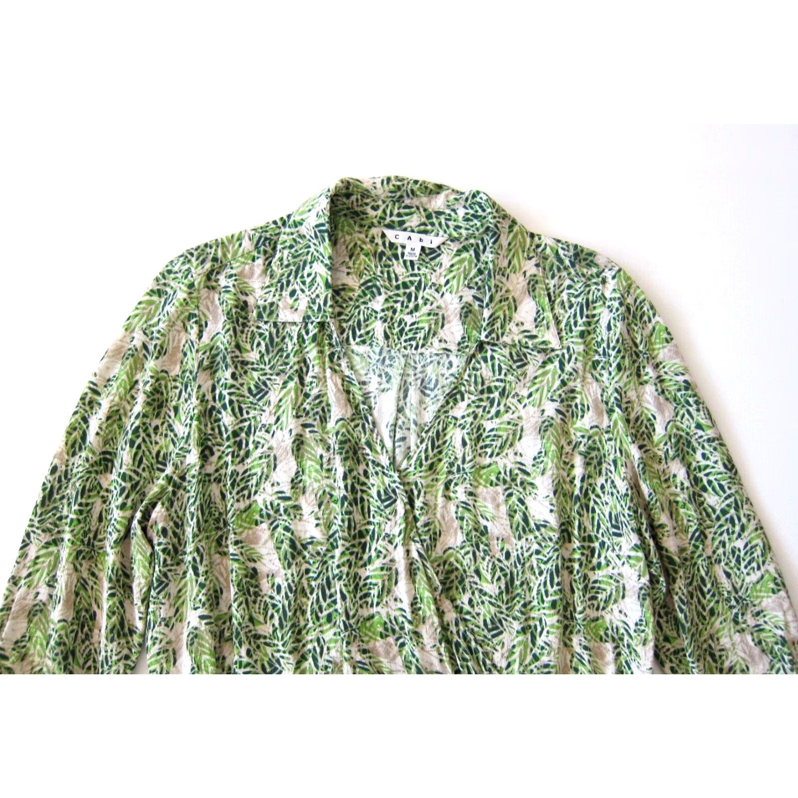 Vintage CAbi 100% Rayon Green Floral 3/4 Sleeve Collared Shirt Sheath Dress Medium Shirt Dress Womens Green Floral 100% Rayon Size M / US 6-8 / IT 42-44 - 3 Thumbnail