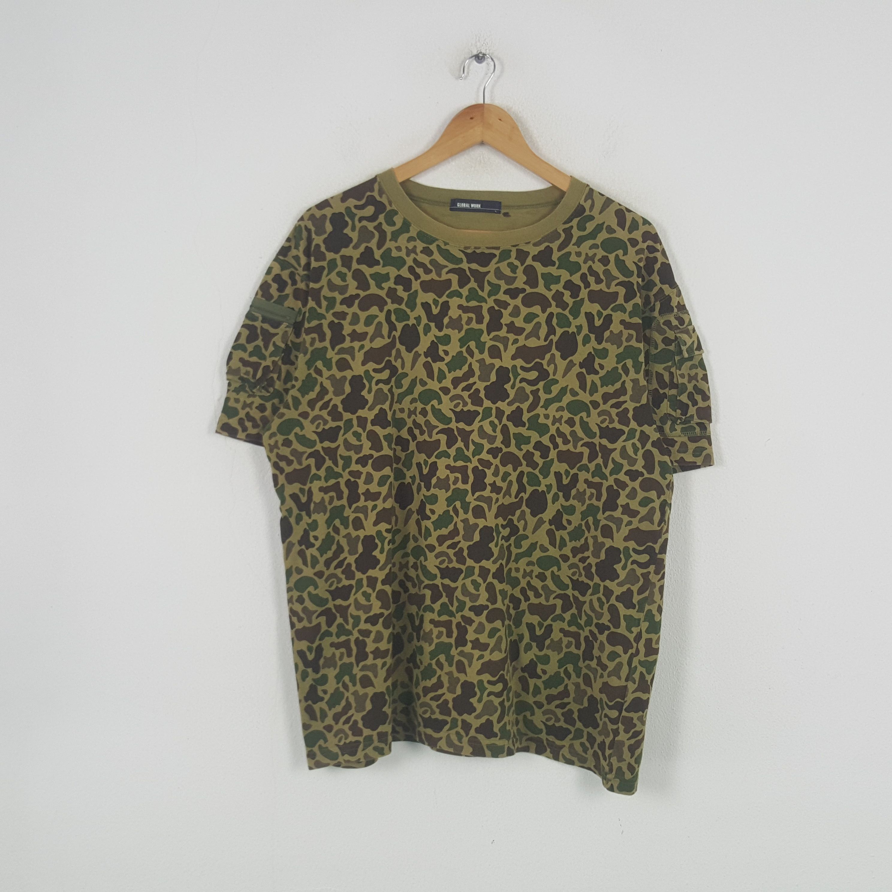 Global Work × Vintage Vintage Global Work Camo Military Style Tshirt C285N25 Size US XL / EU 56 / 4 - 1 Thumbnail