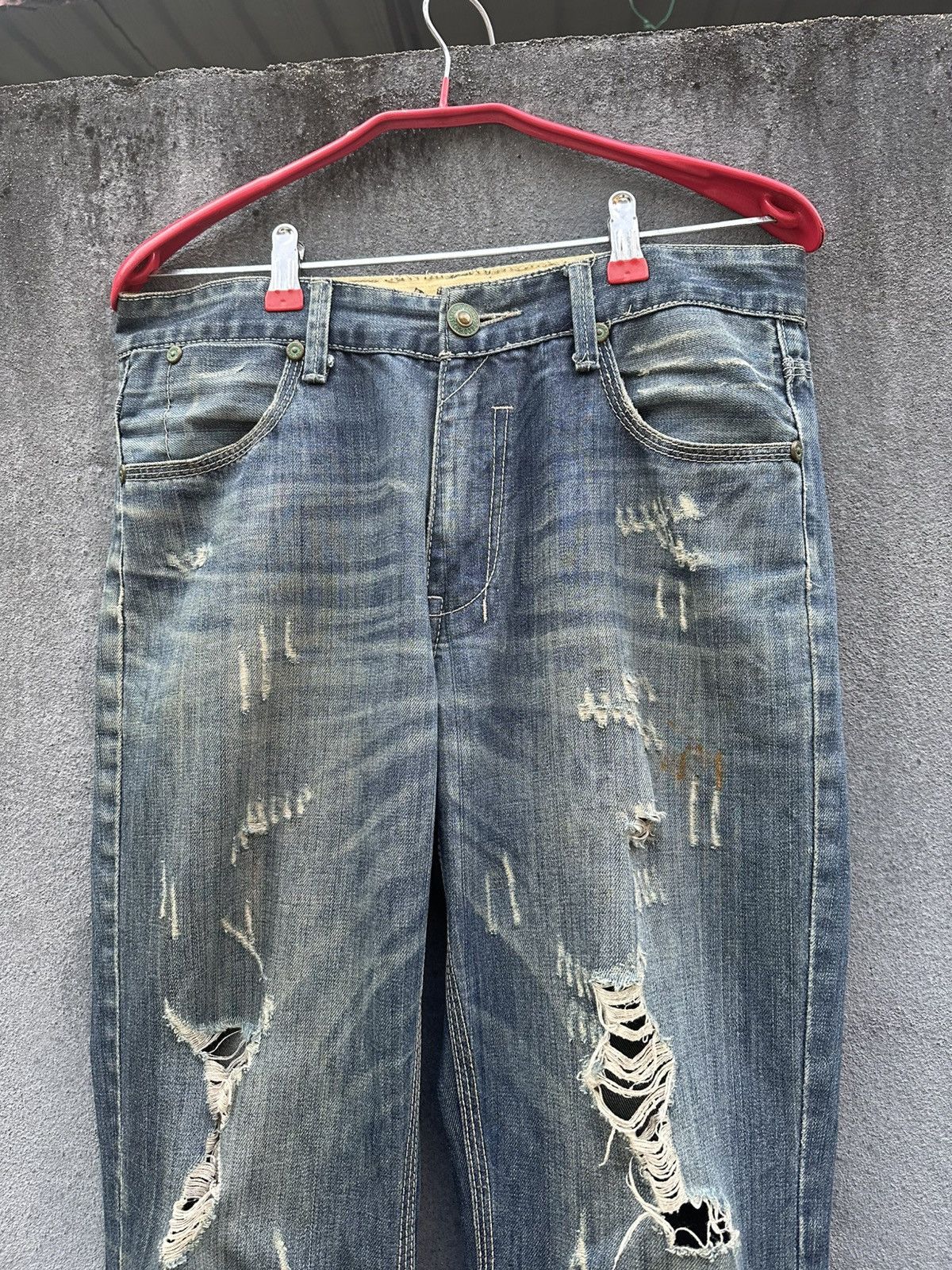 Levi's Vintage Clothing 👹Vintage Levi’s Distressed Straight Cut Jeans Size US 31 - 7 Thumbnail
