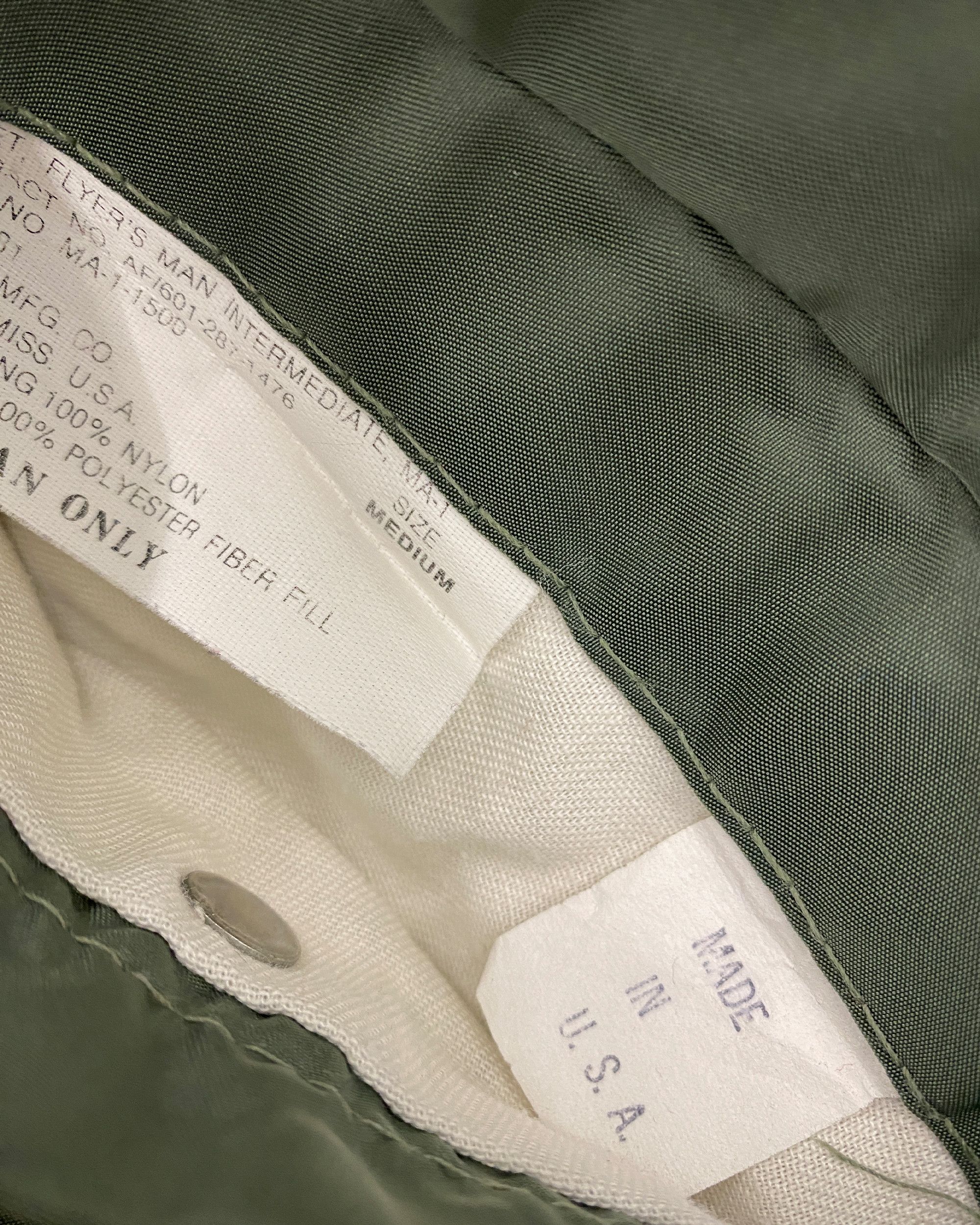 Vintage 1980s Made in USA MA-1 Bomber Jacket Size US M / EU 48-50 / 2 - 6 Thumbnail