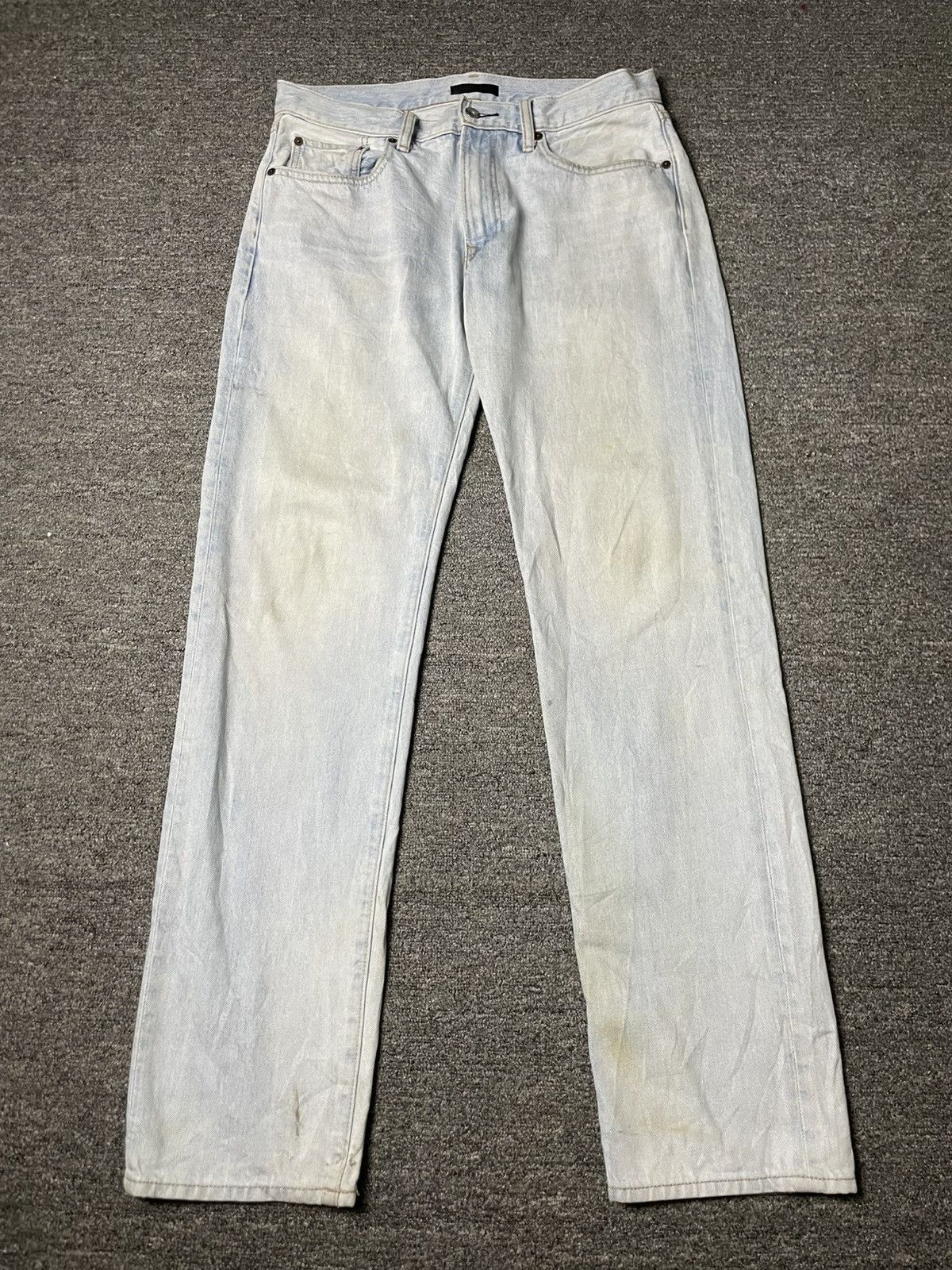 UNIQLO Brand Straight Cut Jeans (91)