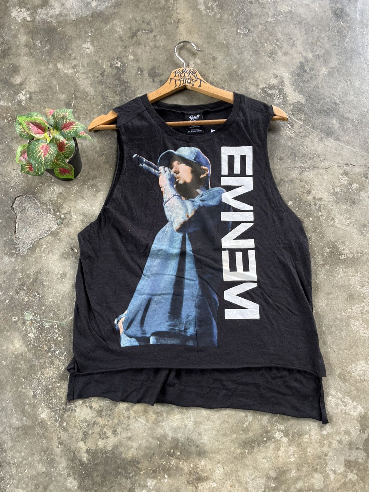 Eminem × Rap Tees 🍊Eminem Bravodo Y2K Big Logo Tank Top Size L / US 10 / IT 46 - 1 Thumbnail