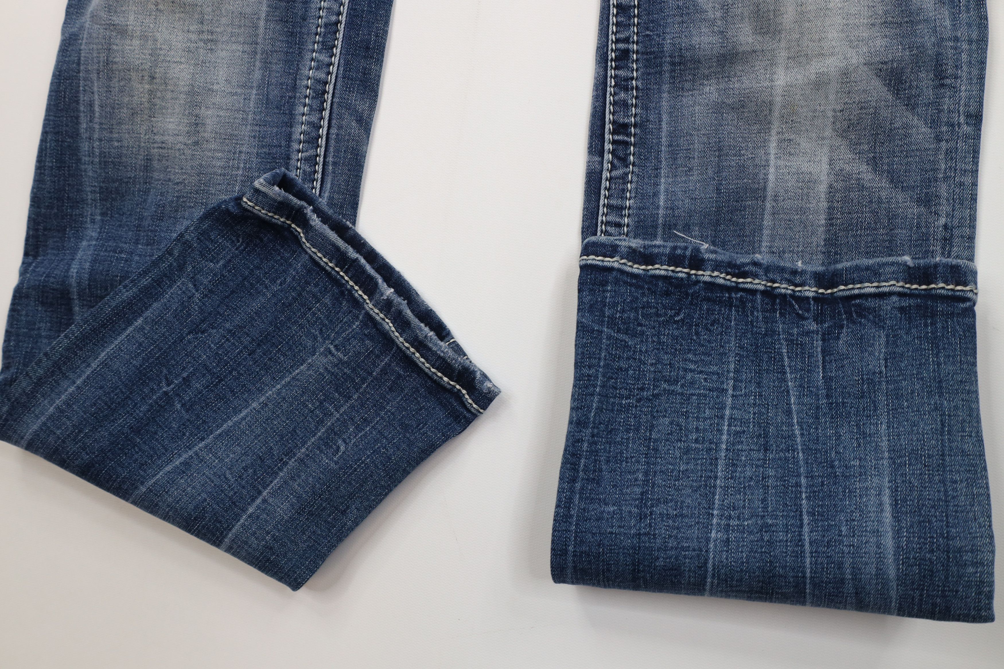 Miss Me Miss Me Mid Rise Straight Leg Jeweled Denim Jeans Stretch Size 28" / US 6 / IT 42 - 6 Thumbnail