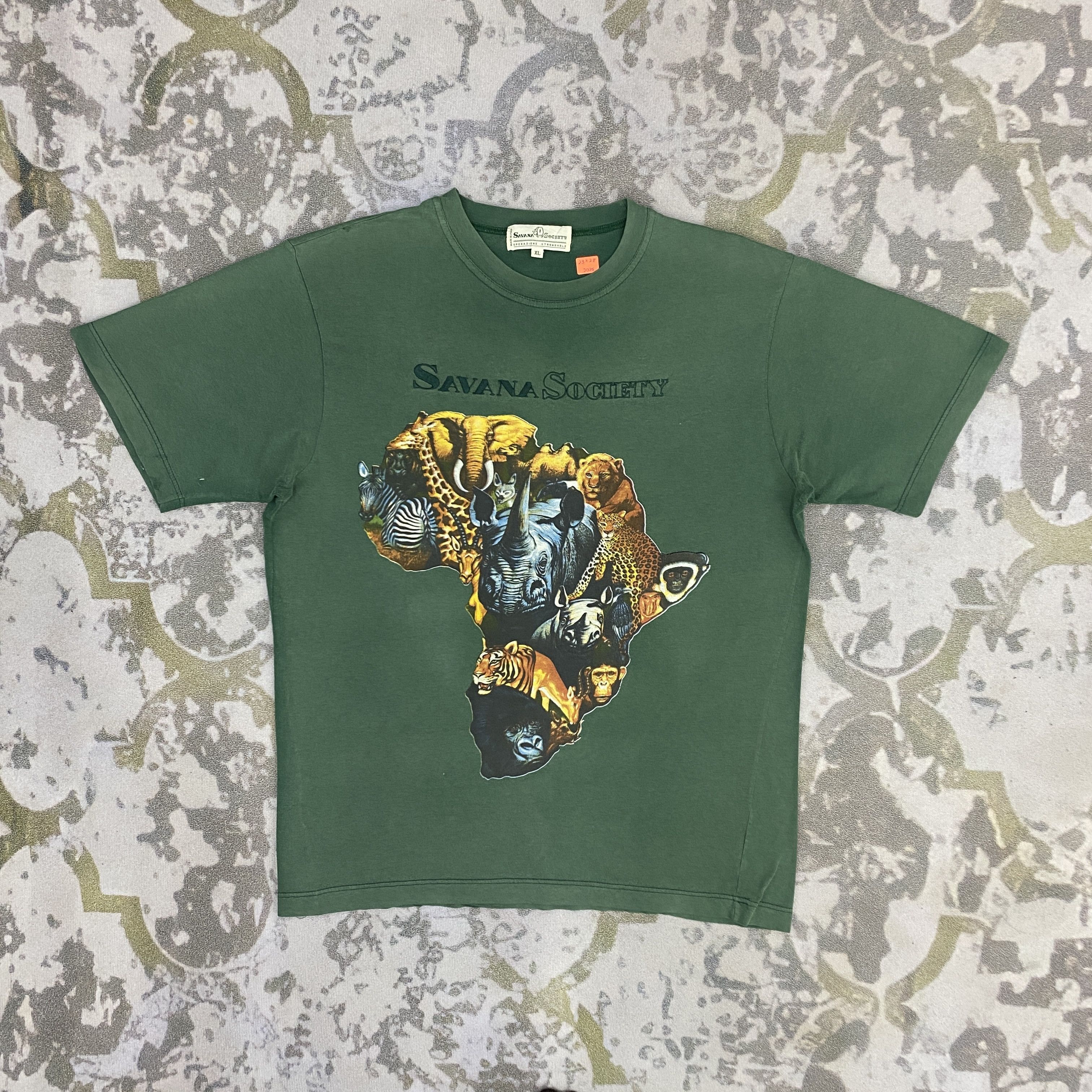 Anime Vintage Savana Society TShirt - J025 Size US XL / EU 56 / 4 - 1 Thumbnail