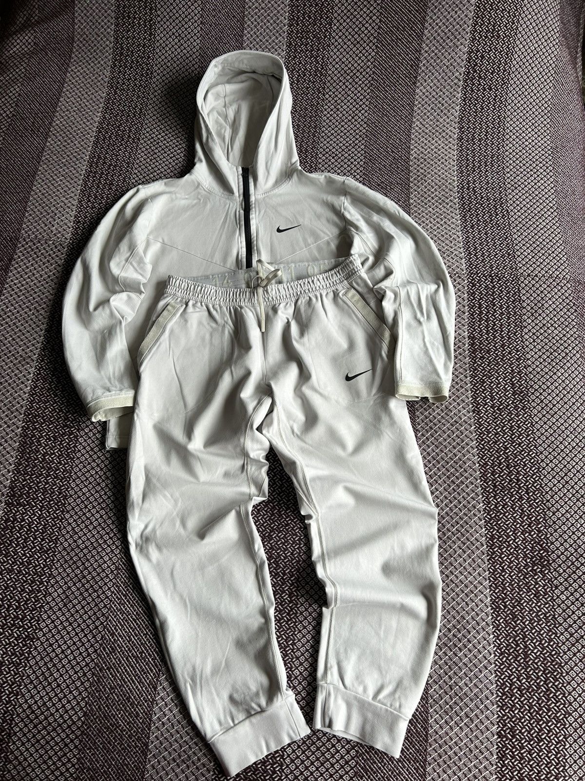 Nike Nike Sportswear Tech Pack Hoodie & Pants Size L Drill Hype Size US L / EU 52-54 / 3 - 1 Thumbnail