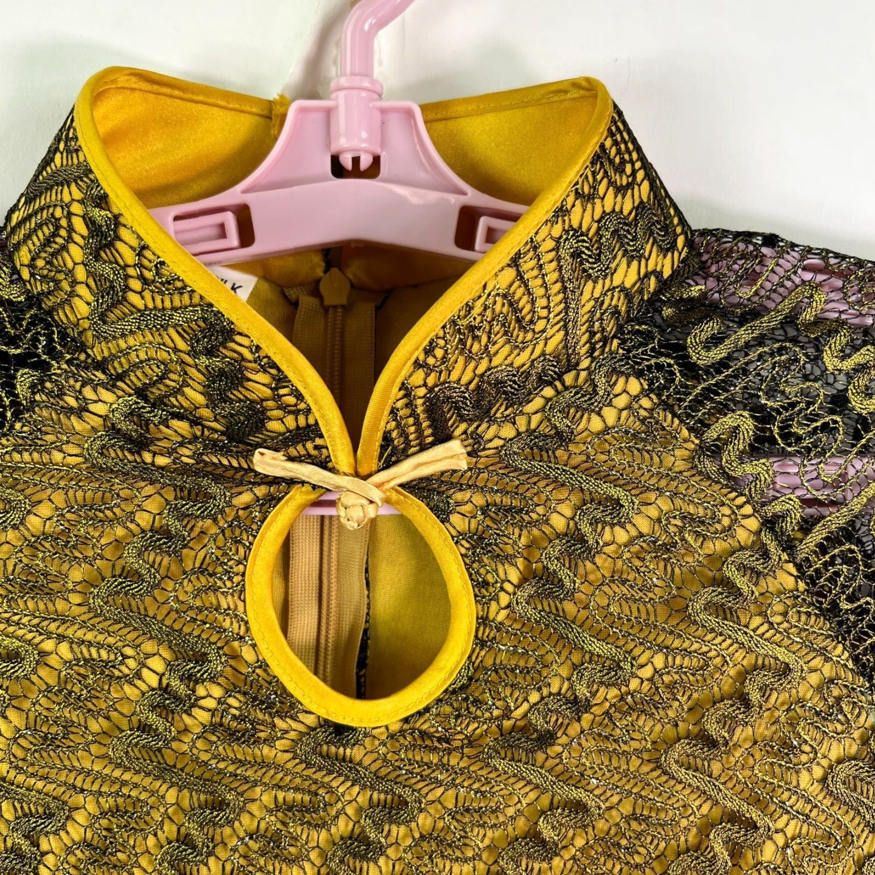 Vintage Brocade Silk Midi Dress XL Yellow Cap Sleeve Mock Neck A-Line Embroidered Flower Womens Size 40" / US 18 - 6 Thumbnail