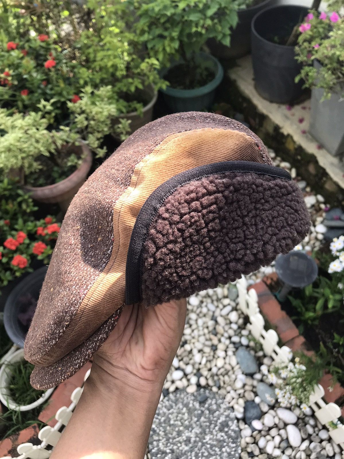 Other VINTAGE FULL HOUSE EAR WARMERS BARETTA FLAT CAP NEWSBOY Size ONE SIZE - 1 Thumbnail