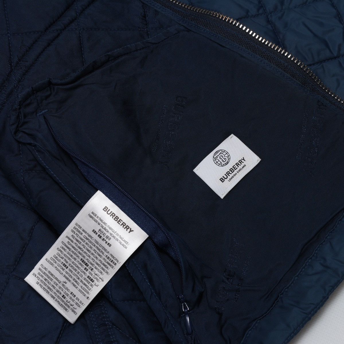 Burberry Burberry Quilted Jacket Two Tones Block Recycled Nylon Blue Size US M / EU 48-50 / 2 - 20 Thumbnail