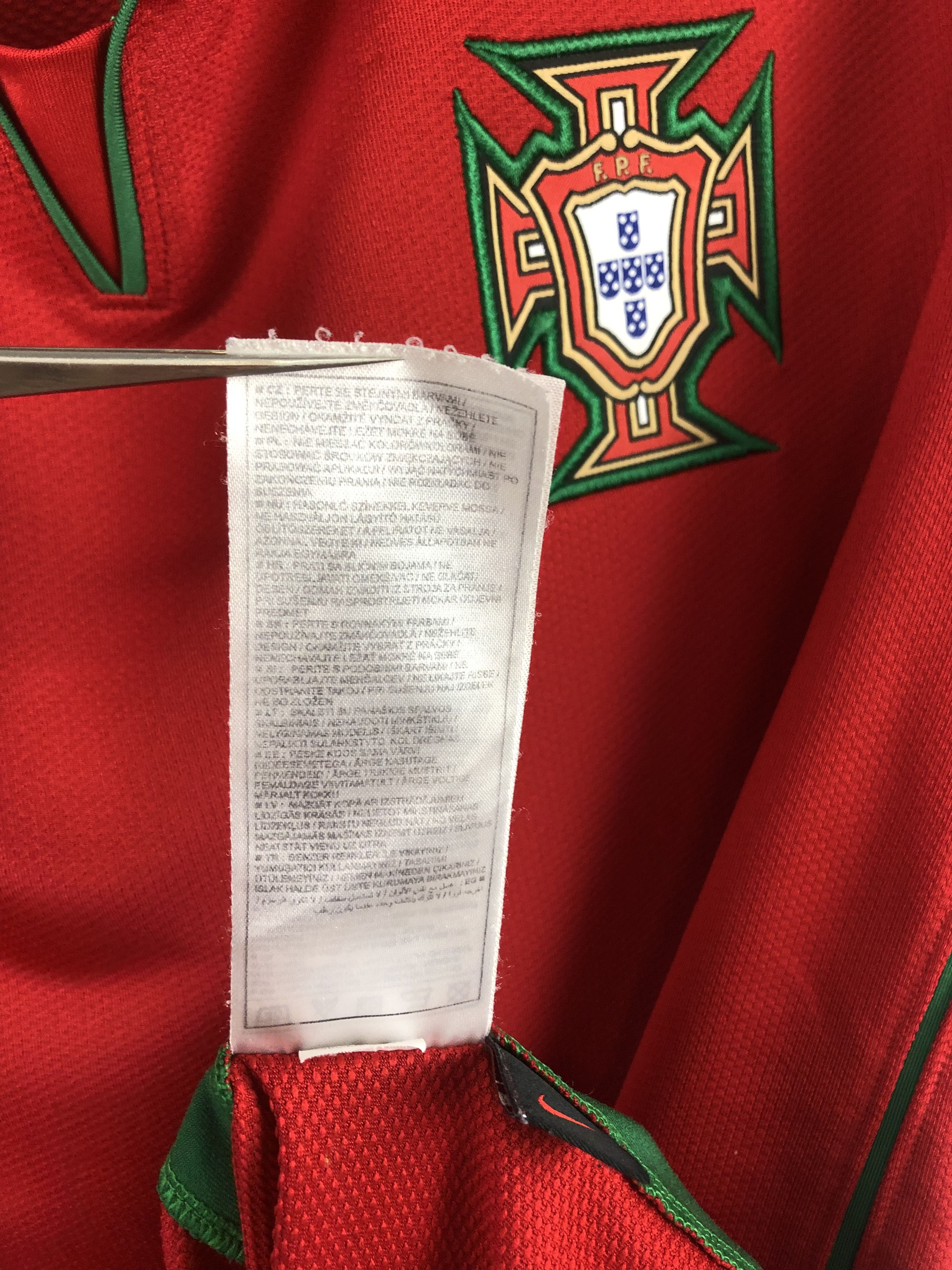 Nike Portugal football shirt 2008 Nike Jersey Ronaldo National Size US XL / EU 56 / 4 - 12 Thumbnail