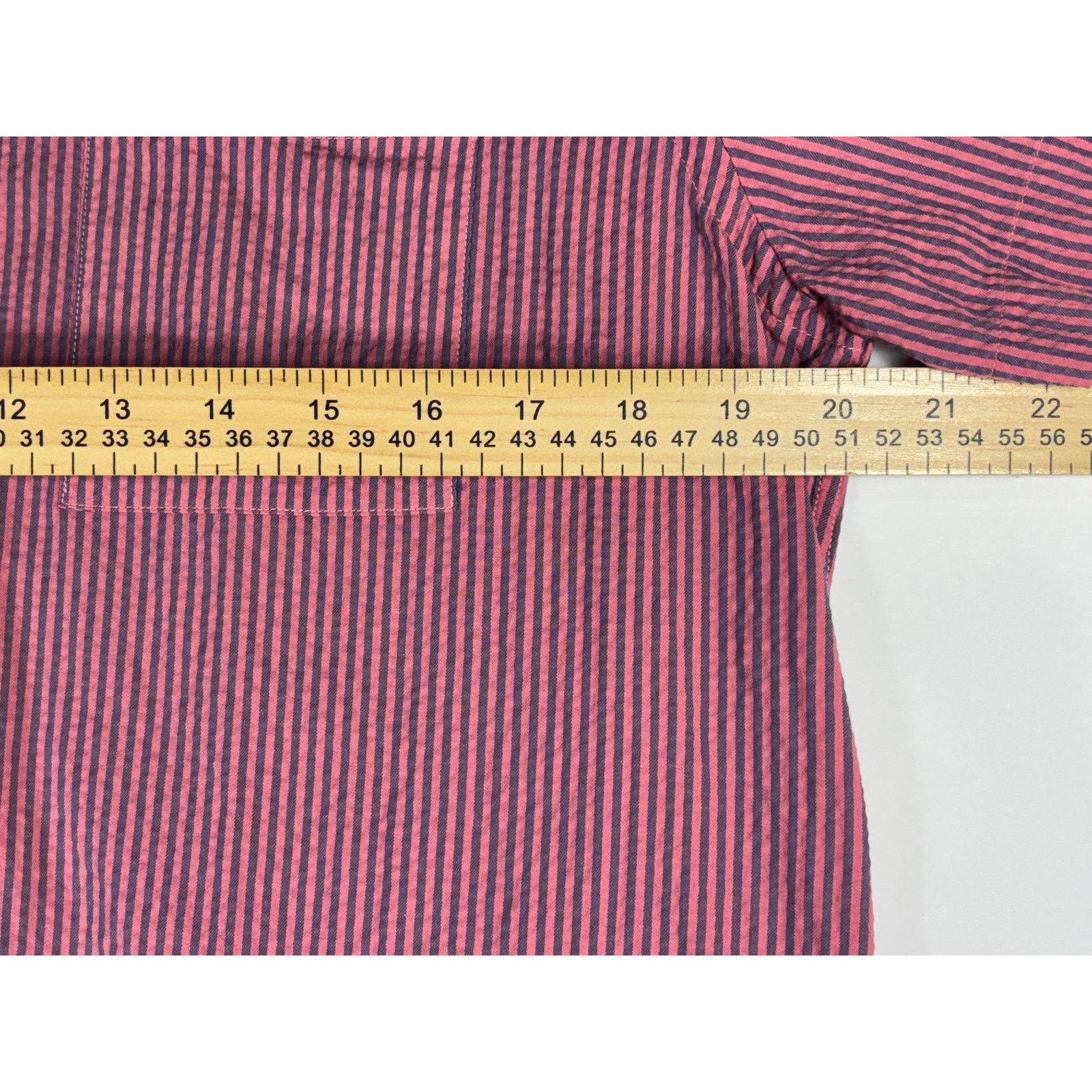 UNTUCKit UNTUCKit Medium Red Blue Stripe Short Sleeve Button Down Size US M / EU 48-50 / 2 - 3 Thumbnail