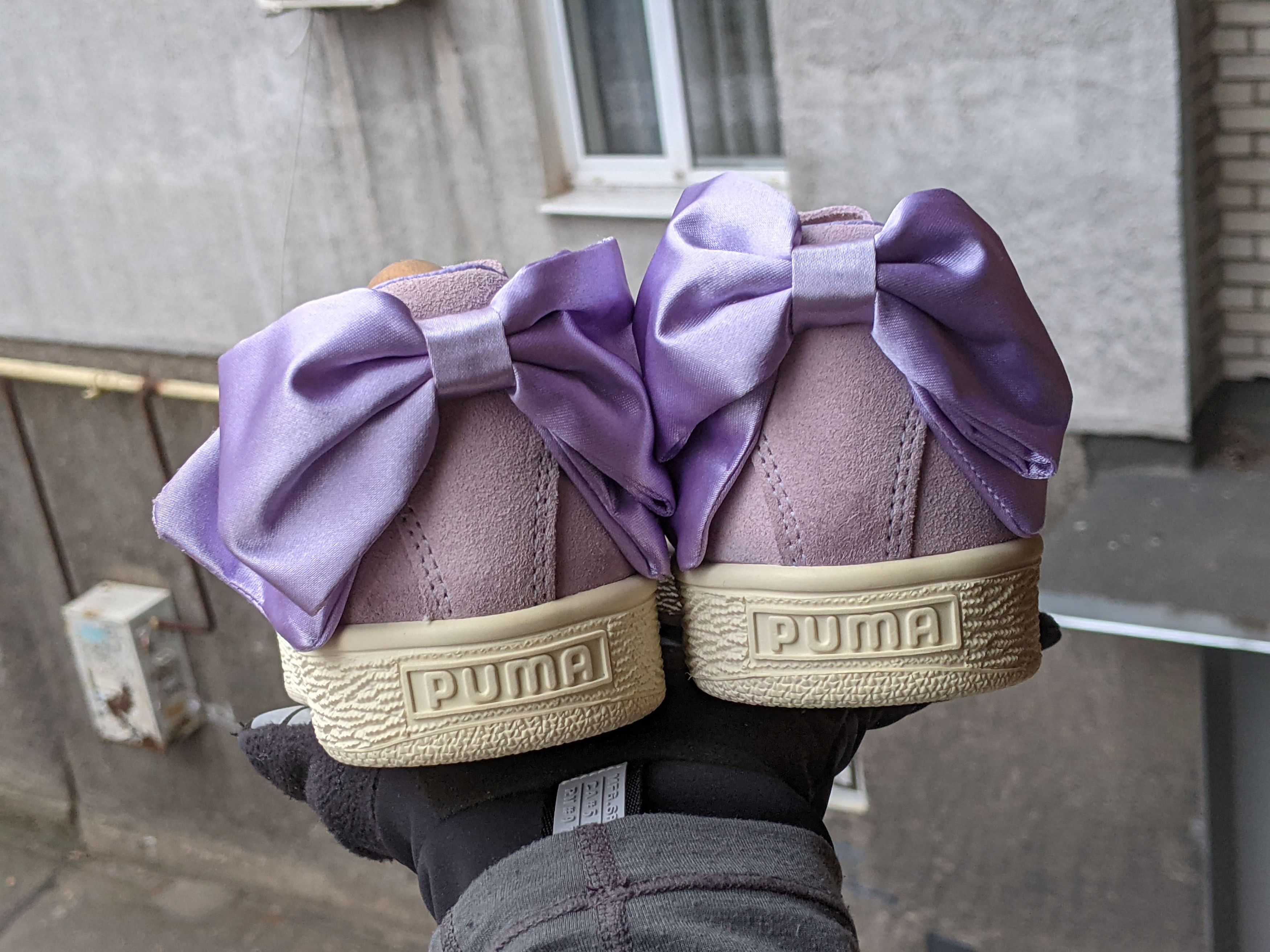 Puma *NEW* Puma Suede Bow Womens Sneaker Clyde Cat MCM Rhuigi Size US 8.5 / IT 38.5 - 10 Thumbnail