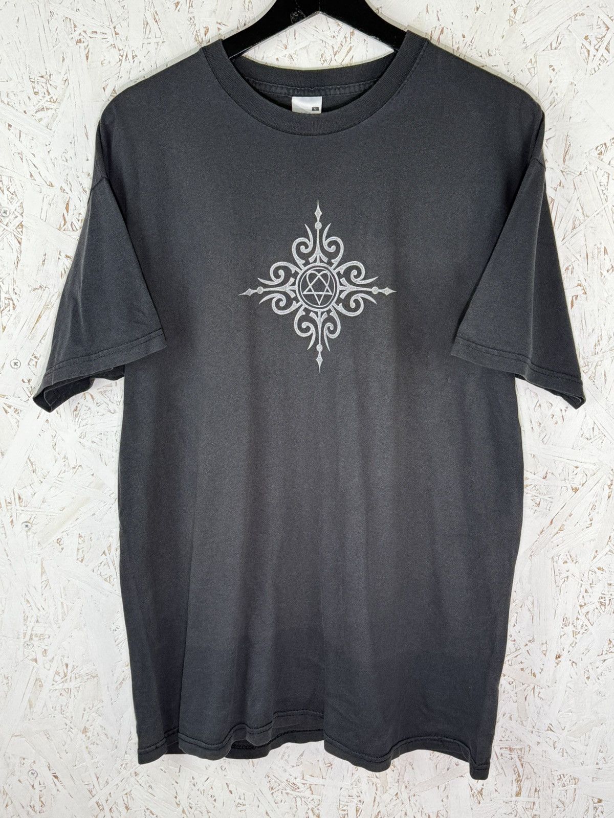 00s HIM Band Tribal Heartagram Logo 2004 Metal T-Shirt L