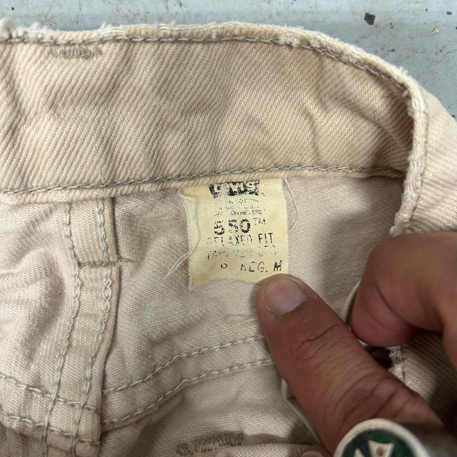 Levi's VTG Cream Levi's 550 jeans Size 28" / US 6 / IT 42 - 4 Thumbnail