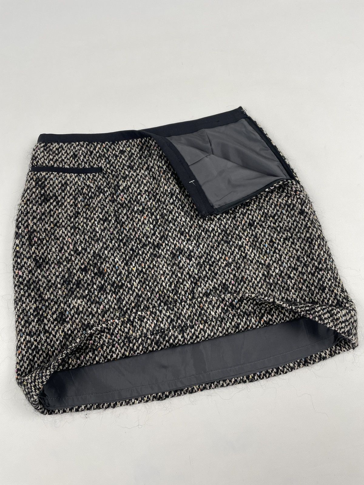 Japanese Brand × Tomorrowland Rare Japan Collection Wool Tweed Side Zipper Mini Straight Skirt Size 26" / US 2 / IT 38 - 6 Thumbnail