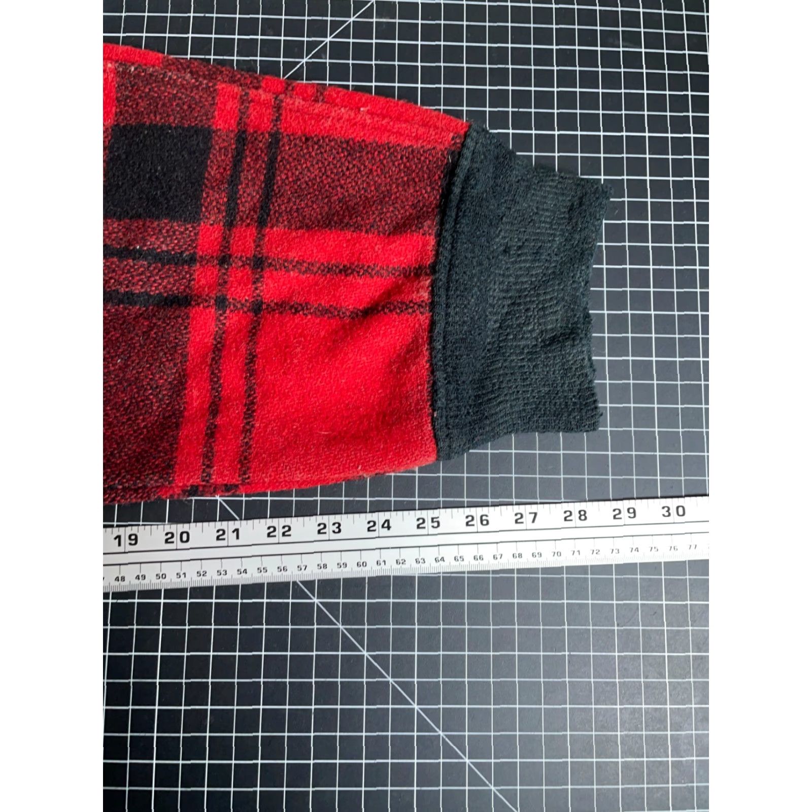 Vintage VINTAGE Wool Buffalo Plaid Hunting Pants Men's 30 x 28 Red Black Heavyweight Unlined Size US 30 / EU 46 - 6 Thumbnail