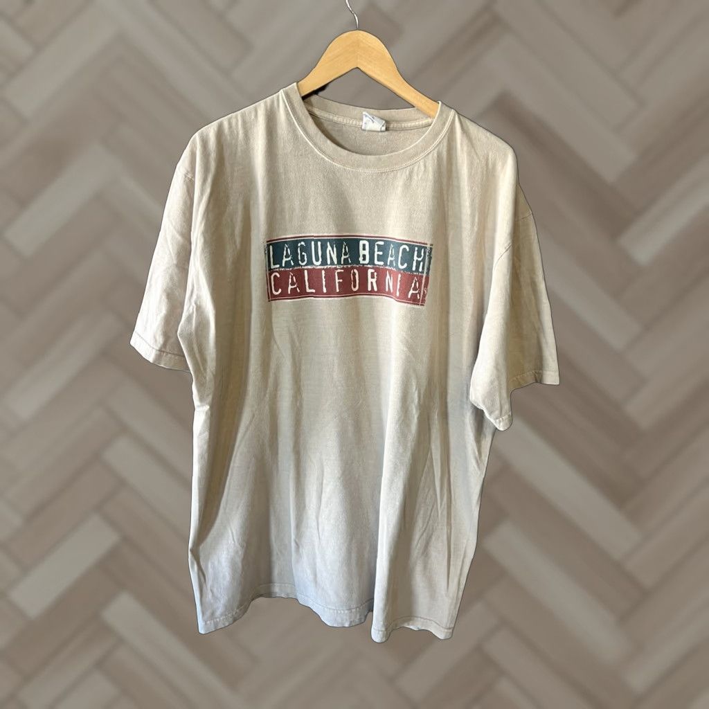 Vintage Vintage Mens Crazy Shirts Brown Short Sleeve T-Shirt Size 2XL User: Vintage Mens Crazy Shirts Brown Short Sleeve T-Shirt Size 2XL Size US XXL / EU 58 / 5 - 1 Thumbnail
